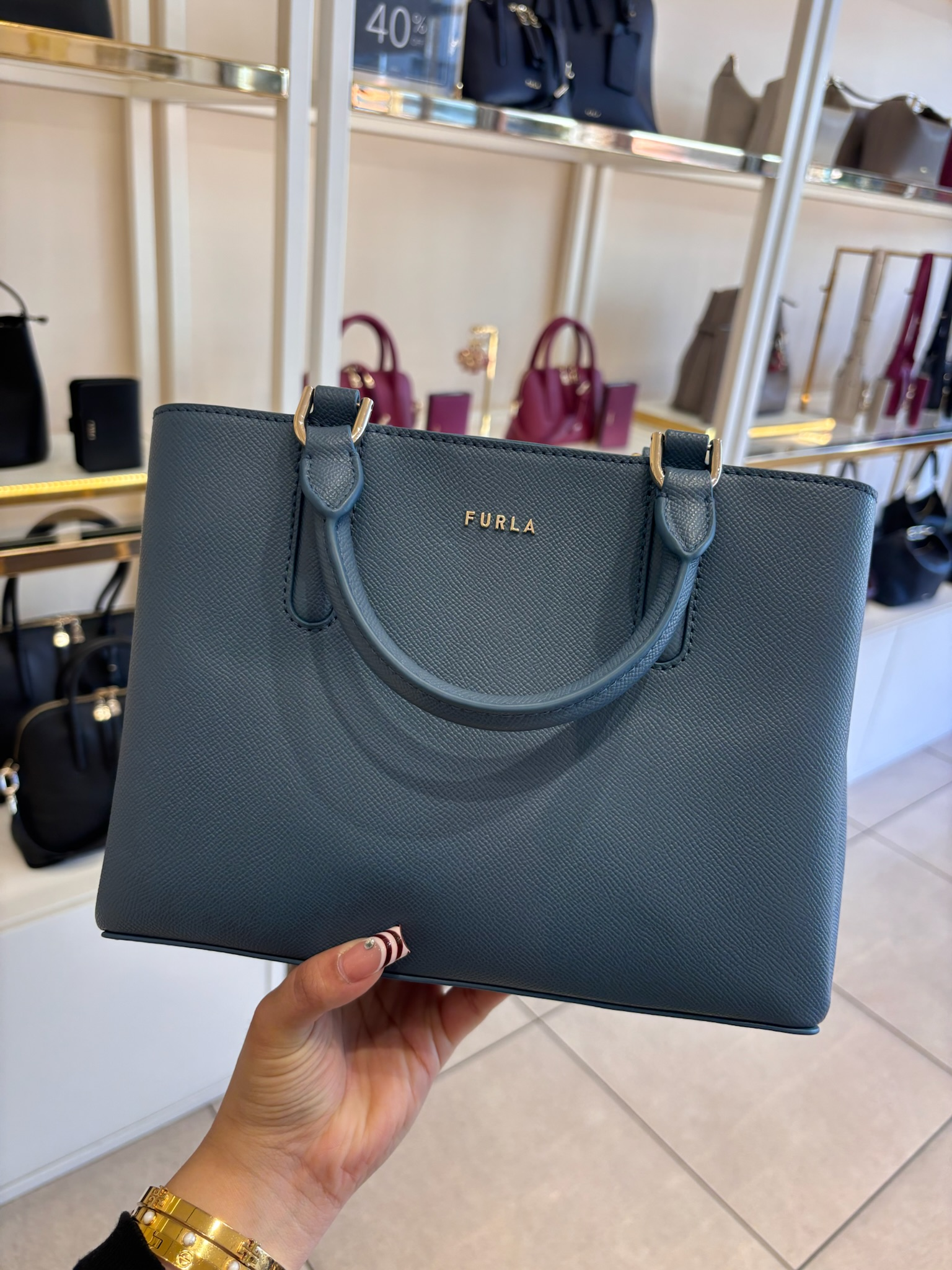 【預購】FURLA H040484 防刮十字紋牛皮手提斜背托特包