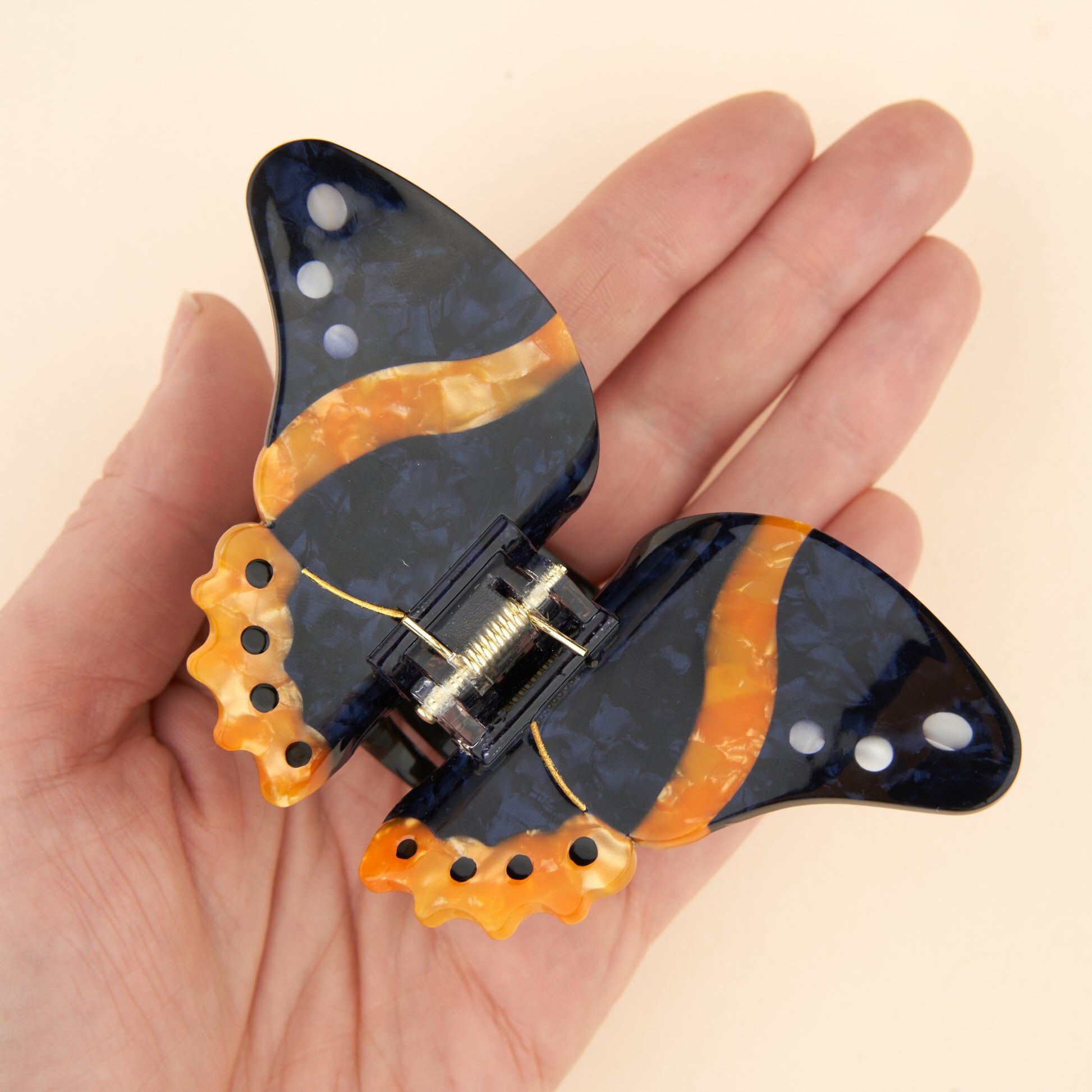 Black Butterfly Hair Claw｜Coucou Suzette