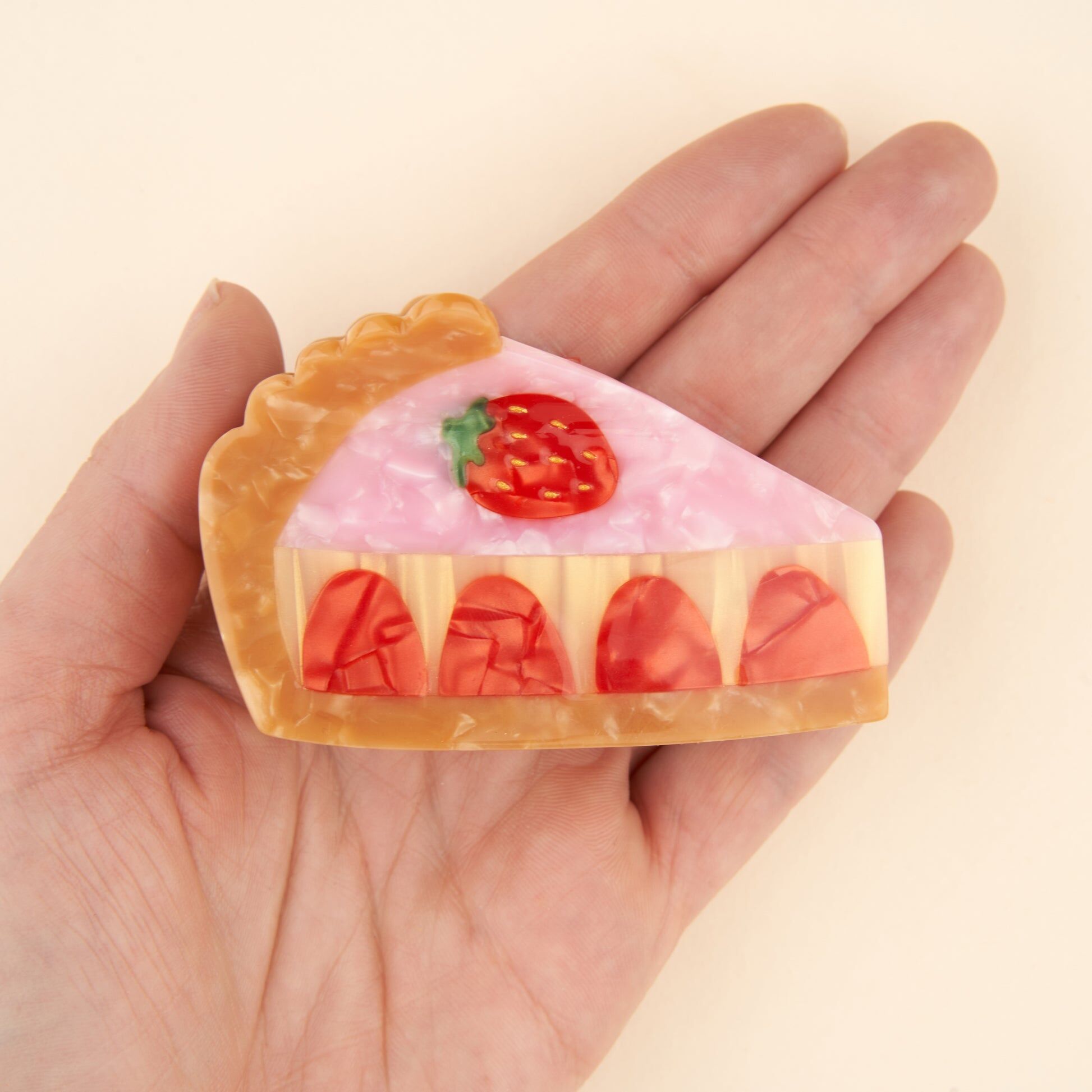 Strawberry Pie Hair Claw｜Coucou Suzette
