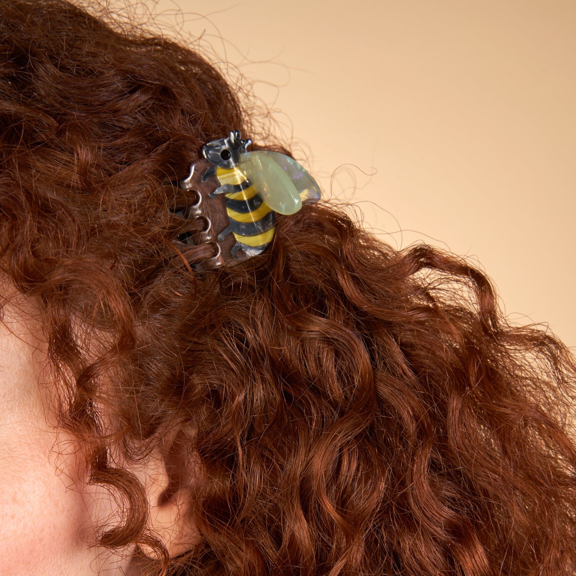 Bee Mini Hair Claw｜Coucou Suzette