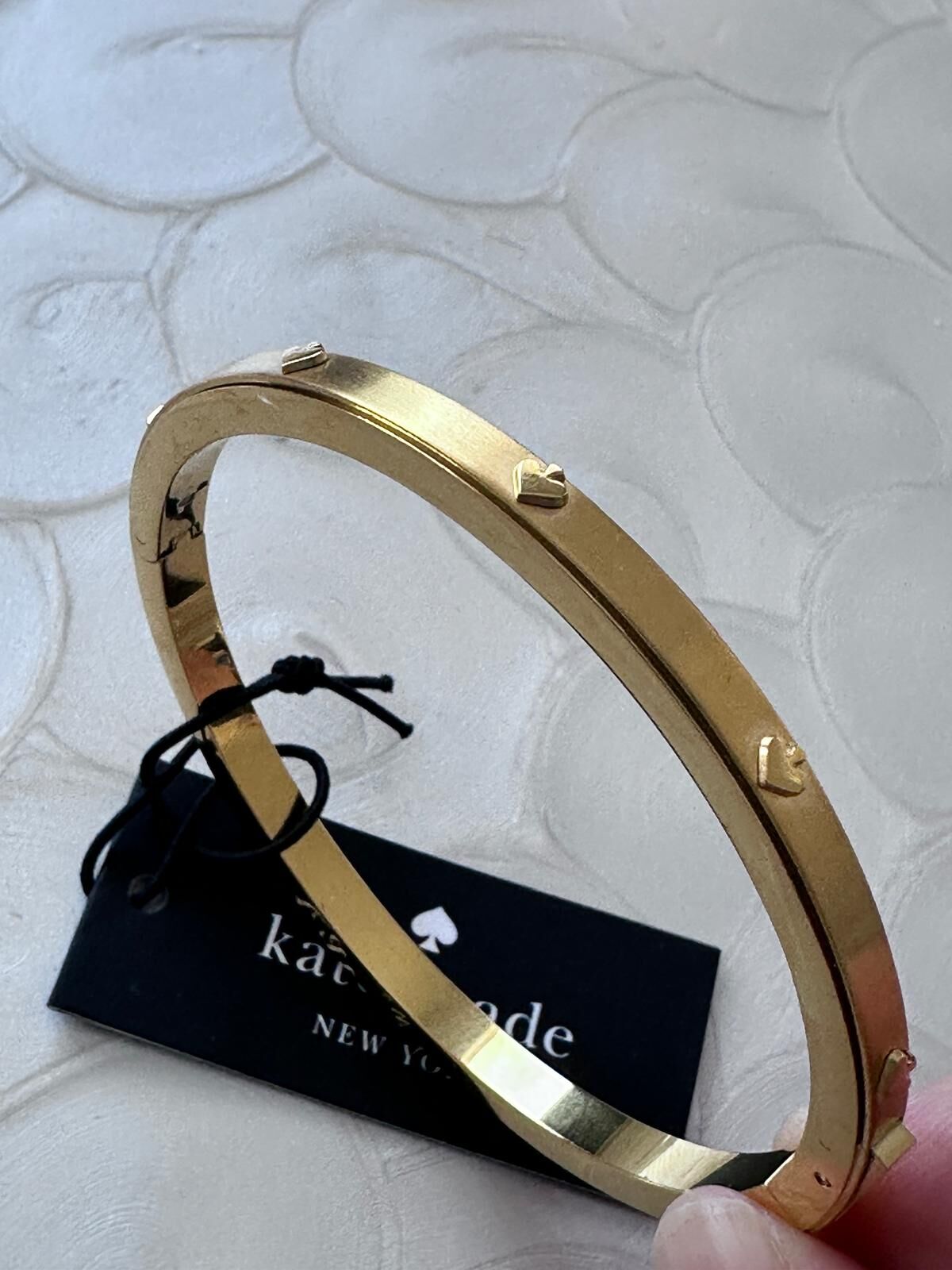 RY56 KS 啞金色手鈪 Spot The Spade Metal 5mm Hinge Bangle