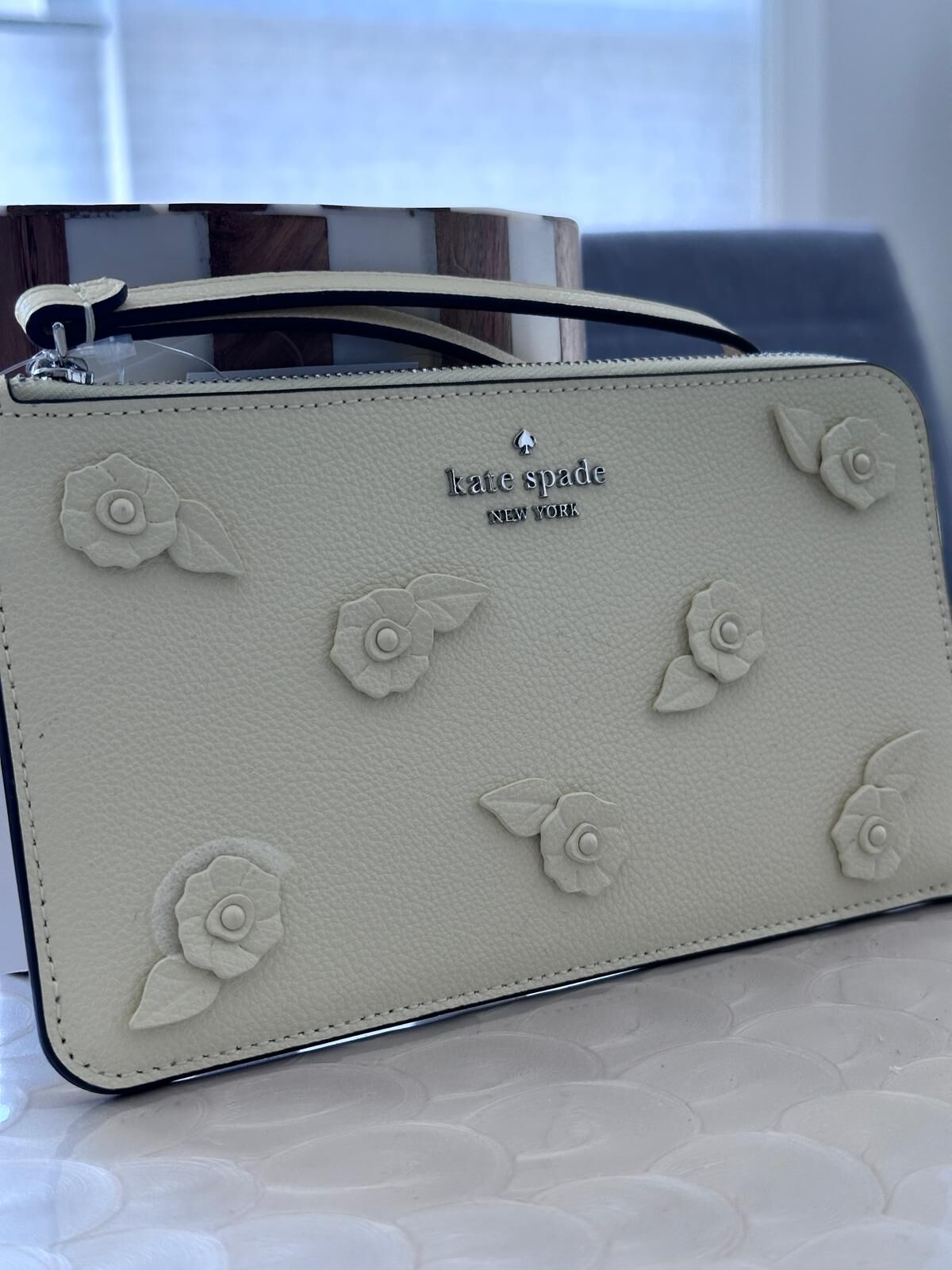 RY59 KS 粉黃色立體花花手拿包 Lucy Floral Wristlet