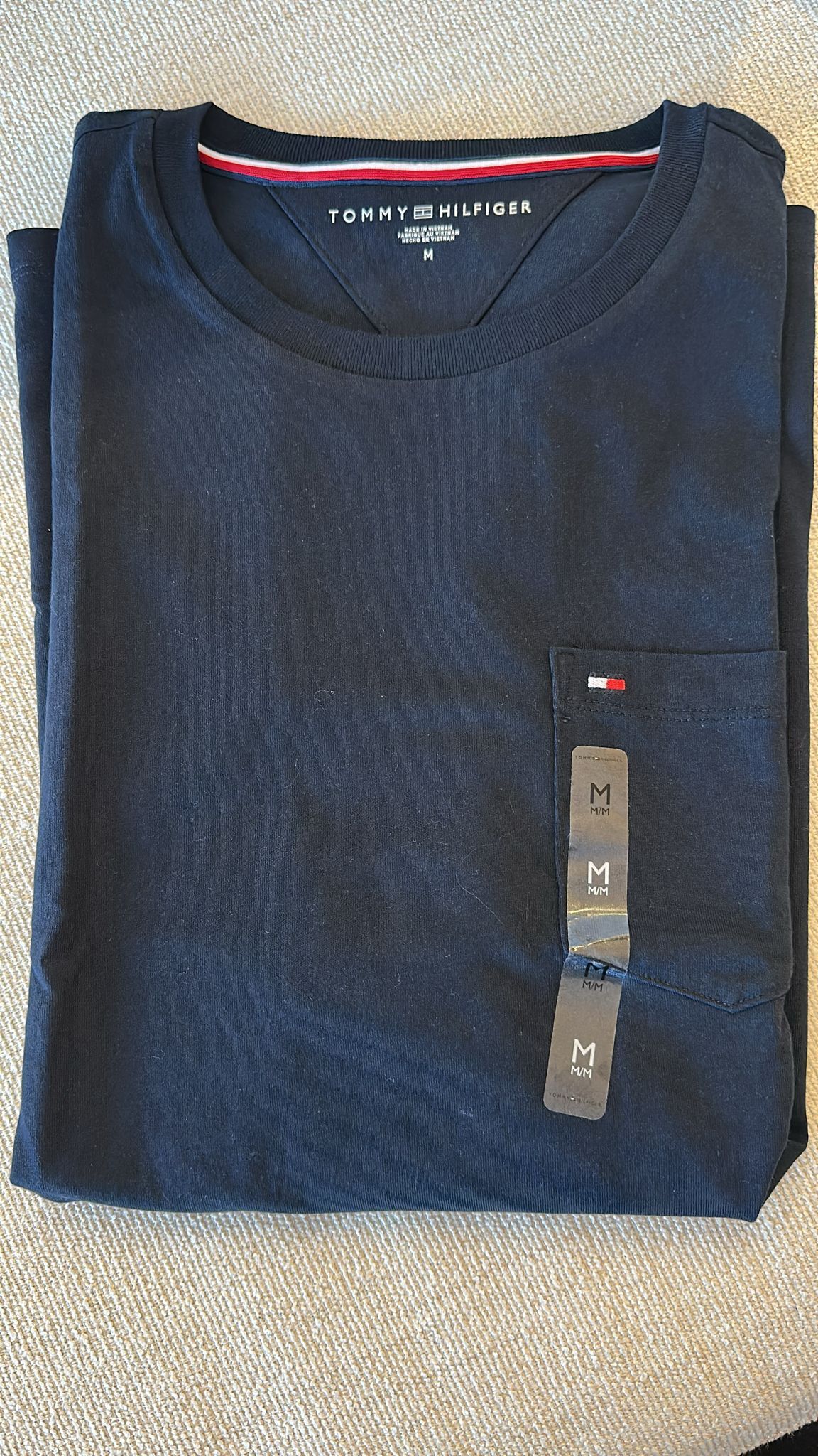 RY69 Tommy  男裝  深藍色細袋短袖衫