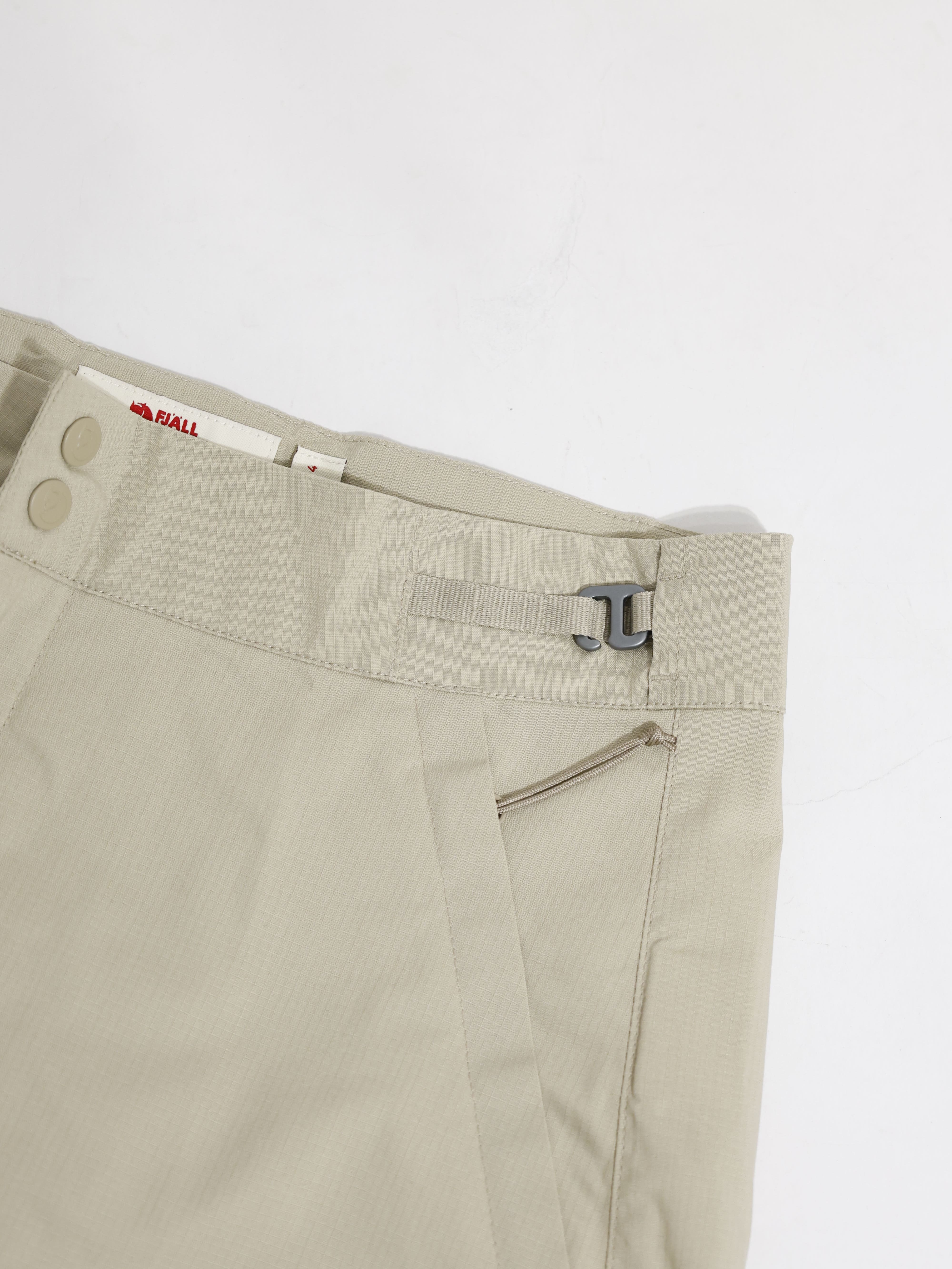 FJALLRAVEN 小狐狸 女 Abisko Hike短褲 FR14200178