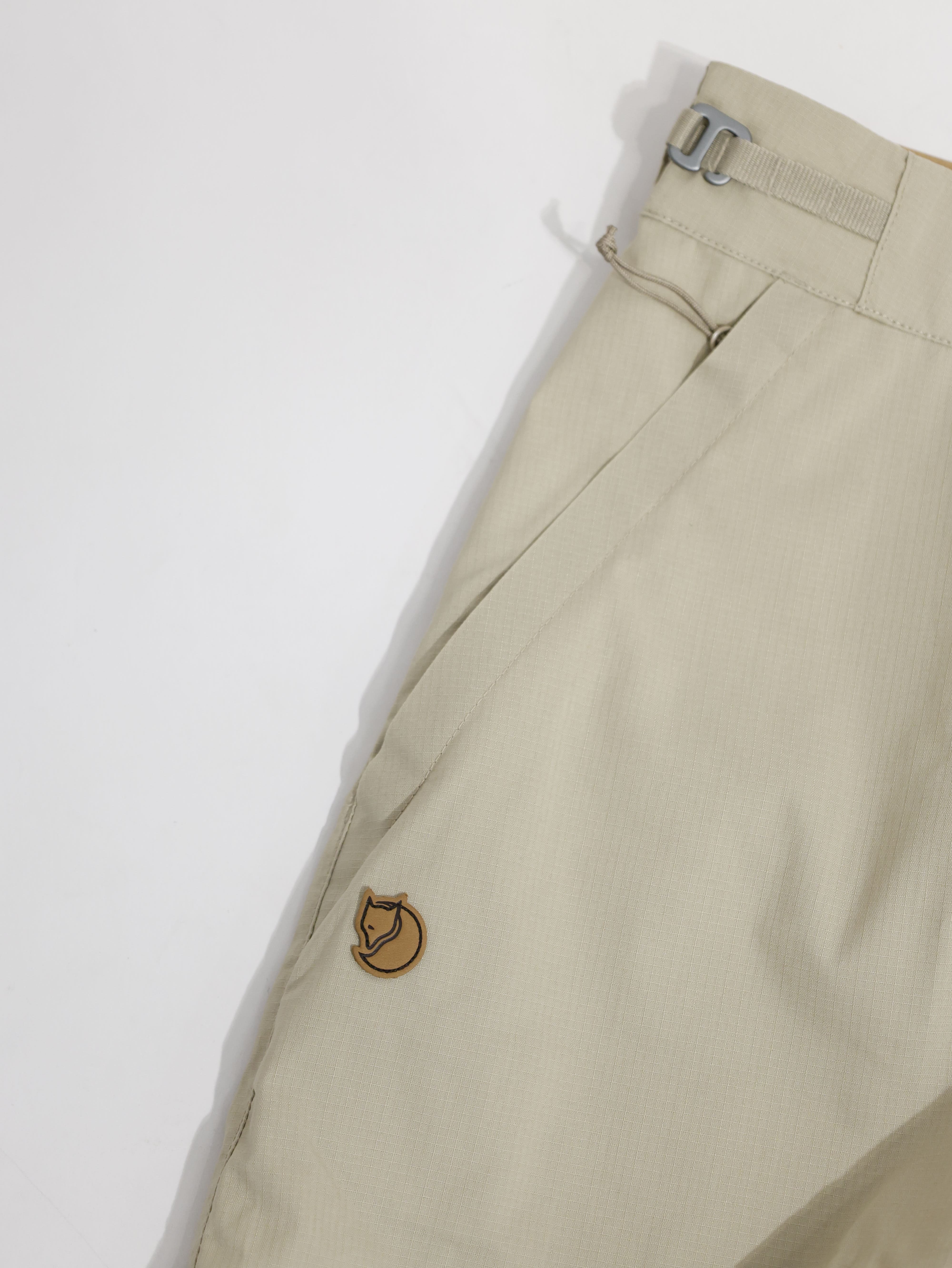 FJALLRAVEN 小狐狸 女 Abisko Hike短褲 FR14200178