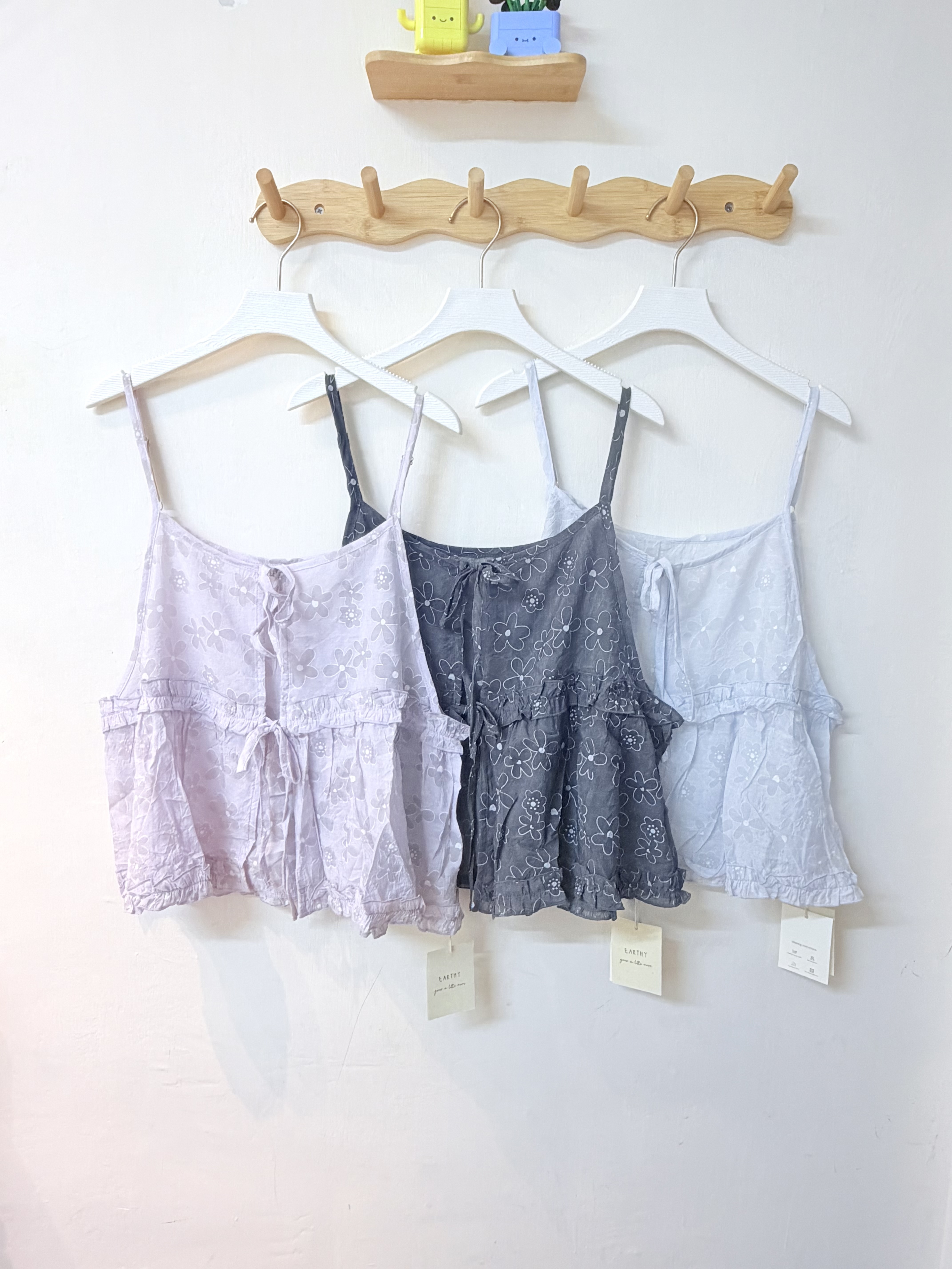 線條花花短身外搭🌼