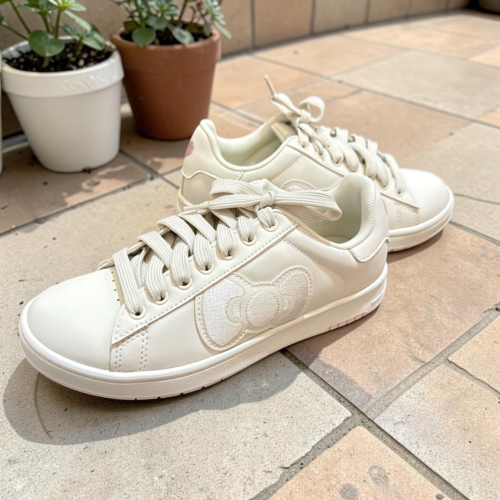 [現貨] 23157-KT Sanrio Hello Kitty 蝴蝶結粉色系列休閒鞋#AS23-923002 卡其色