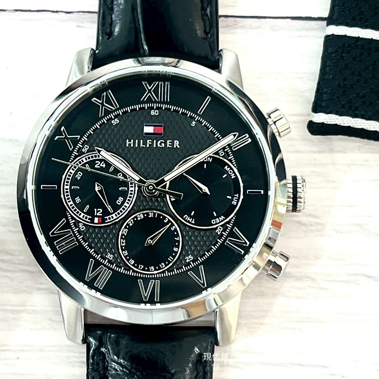【Tommy Hilfiger】鏤空復刻羅馬字紳士錶 1710725 42mm 現代鐘錶