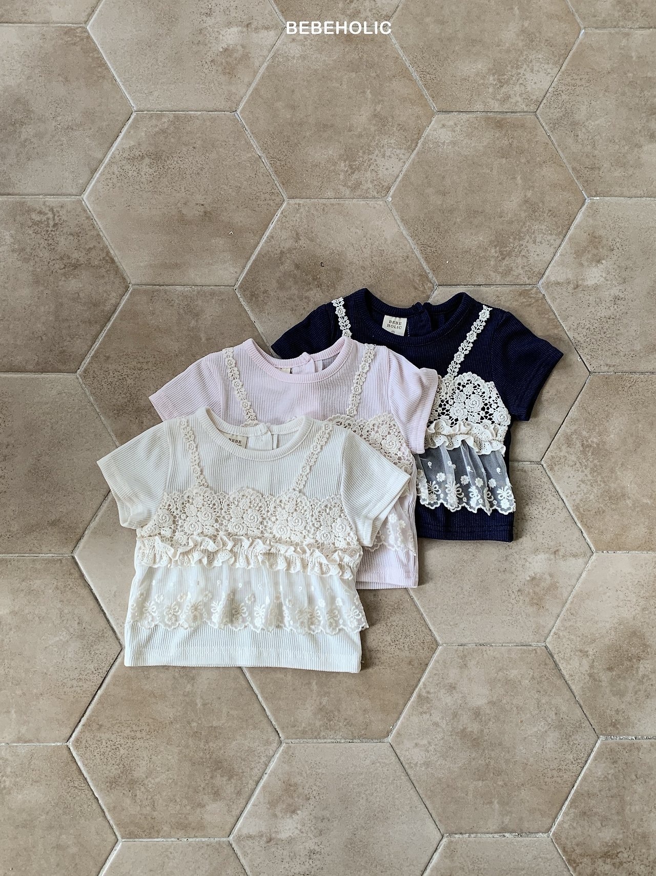 Bebe Holic Vanilla Tee