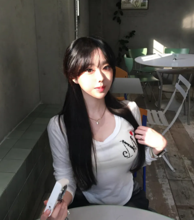 韓國🇰🇷連線 MUCENT 迷你愛心點點Logo大圓領薄長袖 合身 短版 長袖 點點 愛心 打底 4色(任買兩件7-11免運)/預購