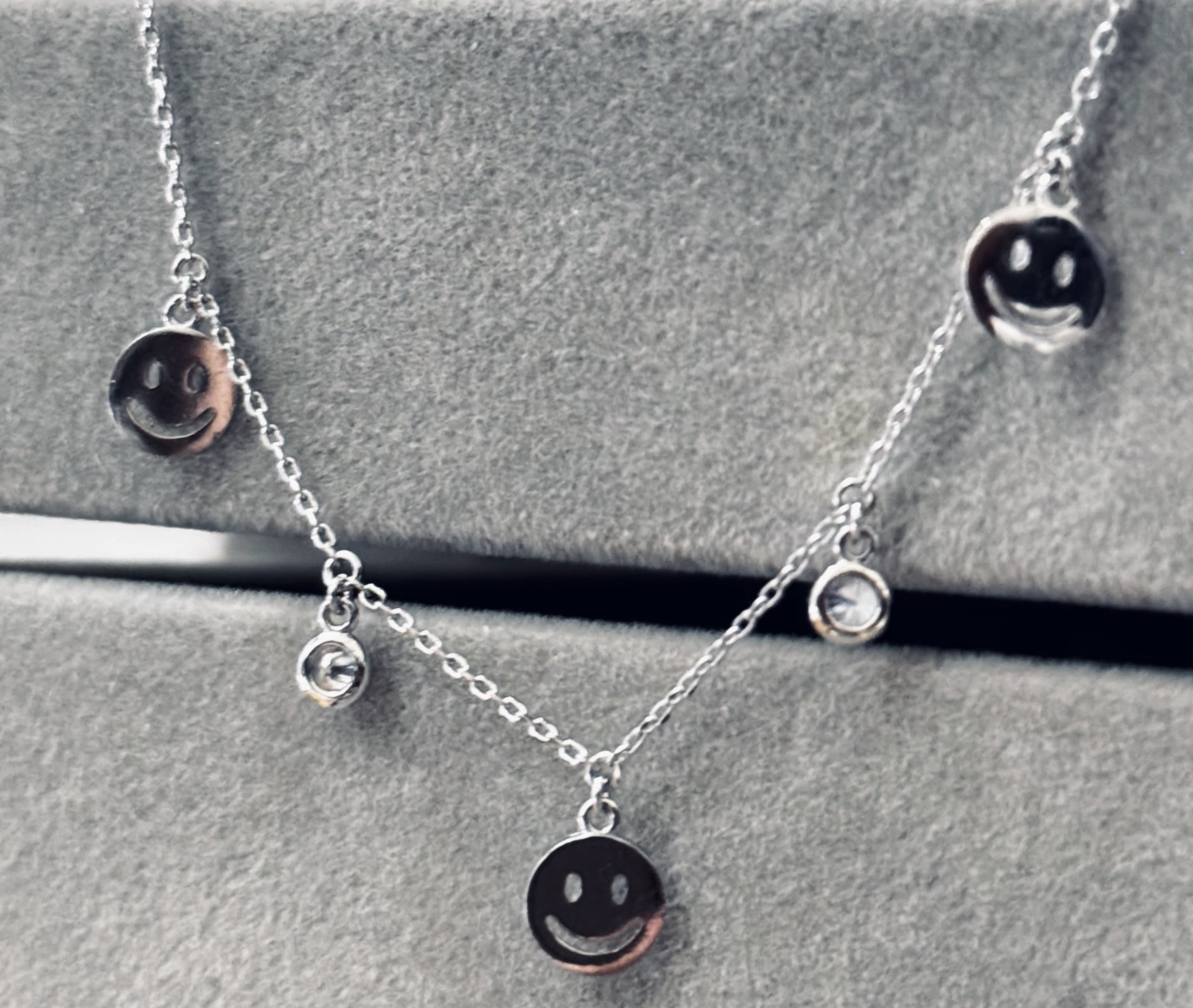 Smile小水晶手鍊