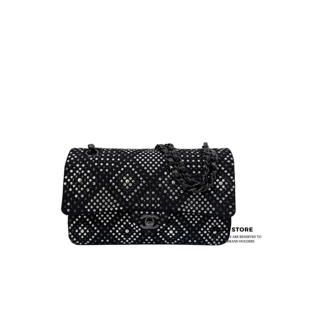 Chanel Classic Flap Bag - Black / BHW
