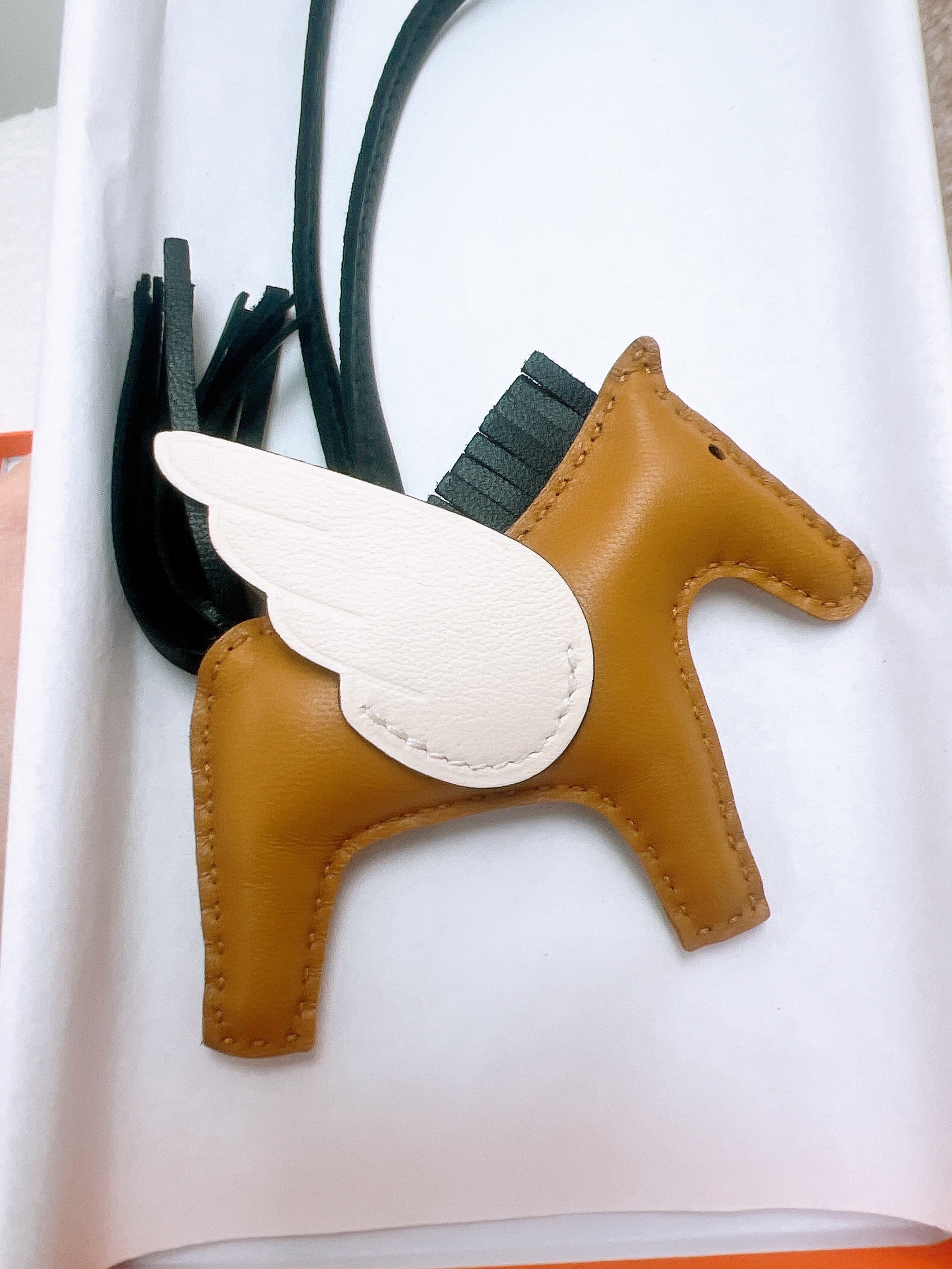 *Unused* Hermes rodeo pegase charm pm (sesame/ black/ nata/ stamp B)