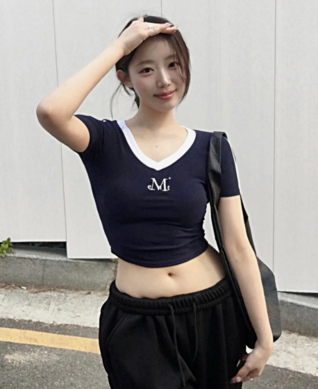 韓國🇰🇷連線 MUCENT 邊線撞色羅紋短袖短版T恤 撞色 短袖 T恤 修身 短版 羅紋 3色(任買兩件7-11免運)/預購