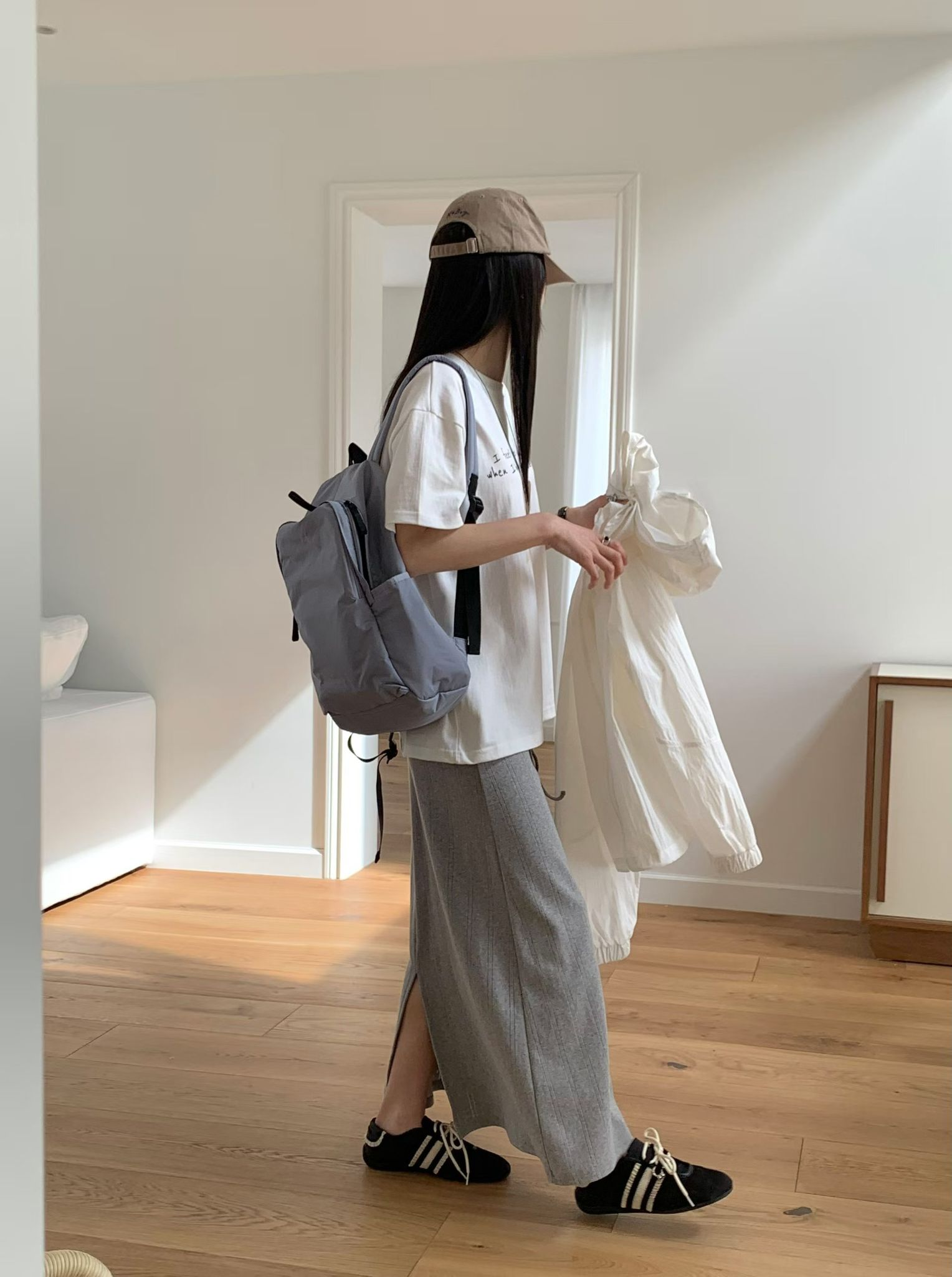 暗直紋半長裙(灰色)