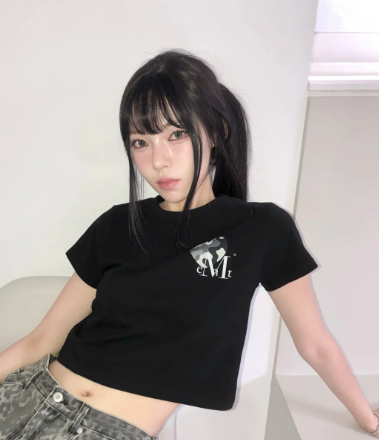 韓國🇰🇷連線 MUCENT 迷彩小愛心Logo短版短袖T 迷彩 愛心 印花 短版 短袖 T恤 2色(任買兩件7-11免運)/預購