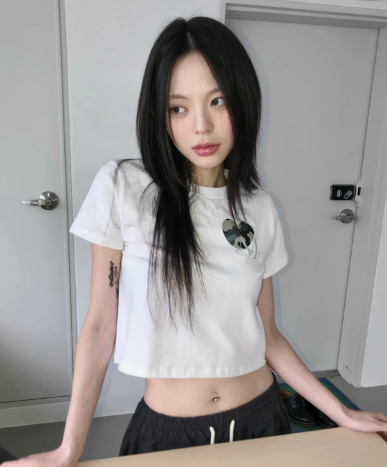 韓國🇰🇷連線 MUCENT 迷彩小愛心Logo短版短袖T 迷彩 愛心 印花 短版 短袖 T恤 2色(任買兩件7-11免運)/預購