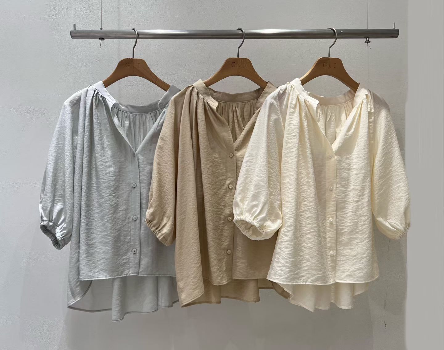 GI6006 前短後長橡筋中袖排扣上衣