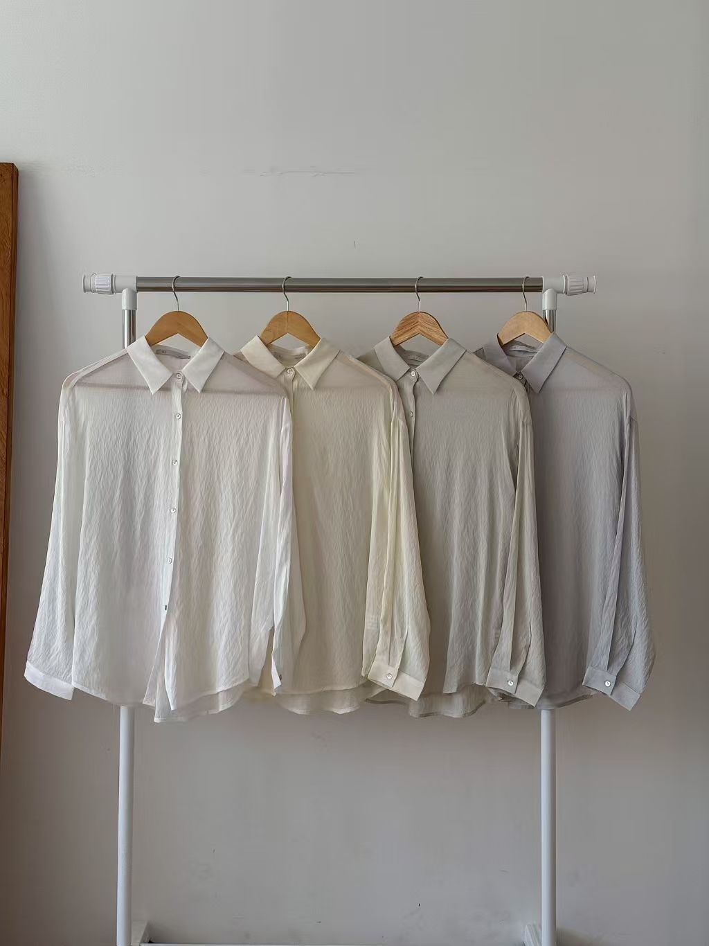 GI6015 皺皺紋理翻領排扣襯衫