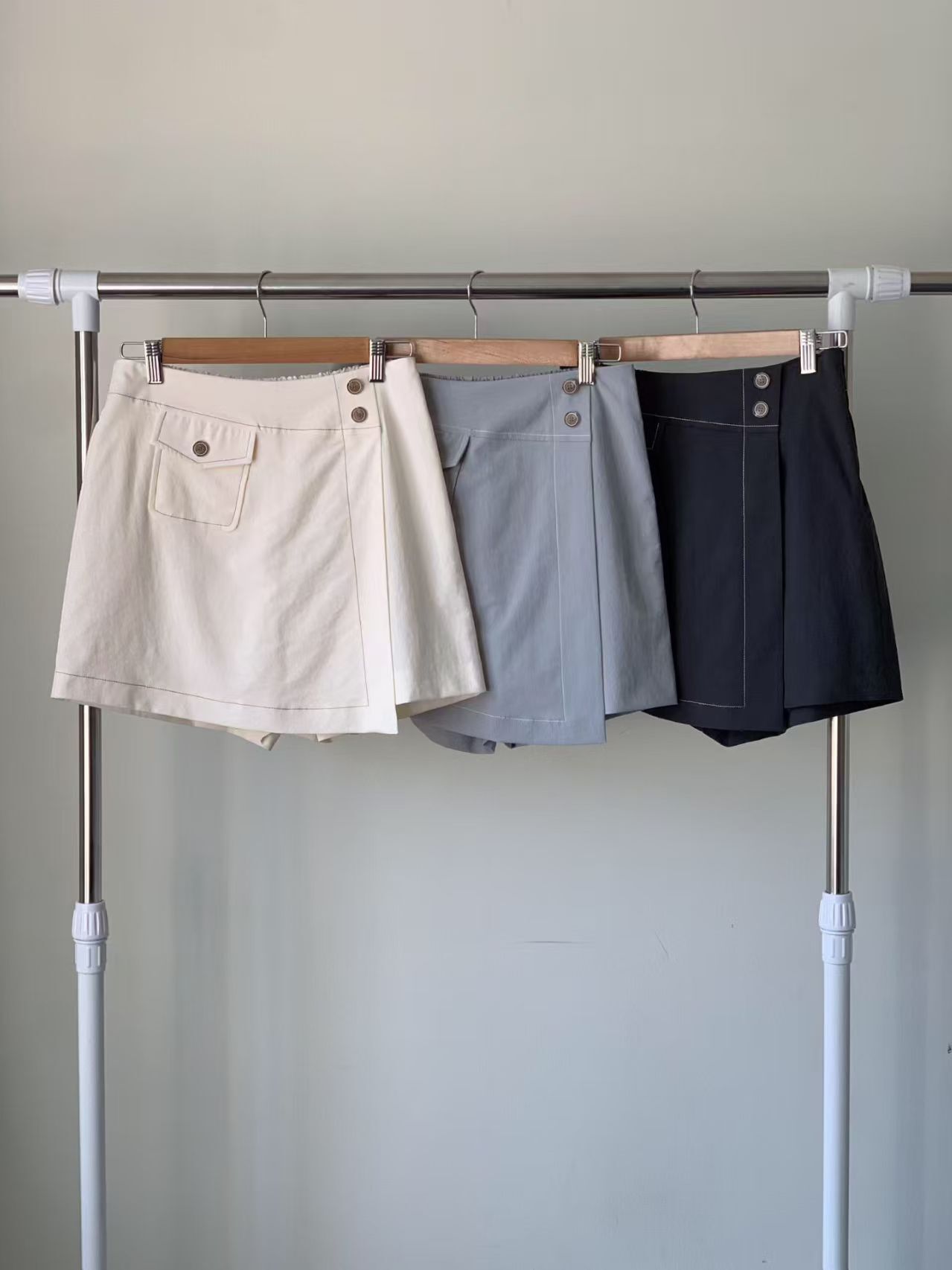 GI6017 後橡筋仿開頁短裙褲