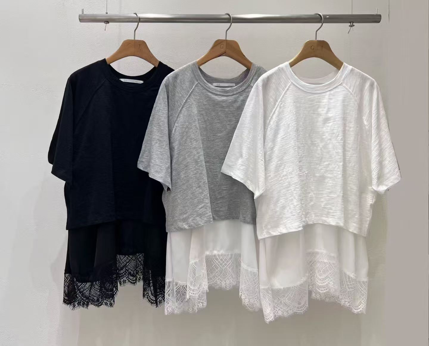 GI6025 假兩件拼接蕾絲下擺Tee