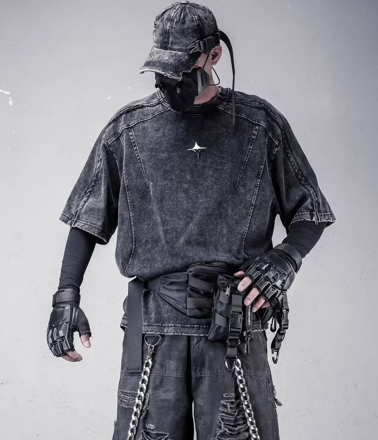 𝙏𝙀𝘾𝙃𝙒𝙀𝘼𝙍 重磅結構分割水洗做舊短袖