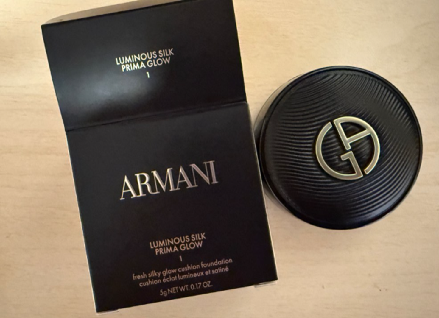 XU036 GIORGIO ARMANI 全新「高光氣墊」水潤絲光 #1 氣墊修護粉底5g Exp: 2028.05