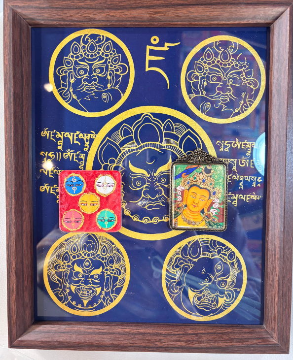 AB260404-Y38  拓印藍五財+裝幡八大守護（兔： 文殊菩薩 ）+冰箱貼五財眼 (需客人留姓名，出生年月日時分)(香格里拉松贊林寺上師開光加持+五色財神幡祈福) (預計5月尾到貨)(只限尖沙咀門市自取不包郵)