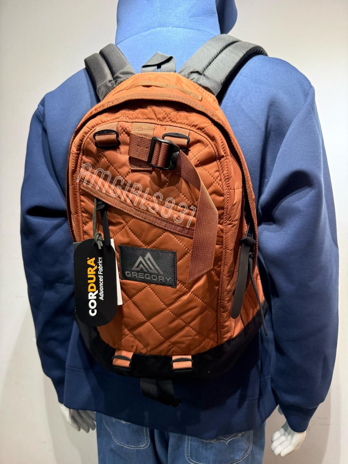 Gregory fine day V2 Brown Quilted