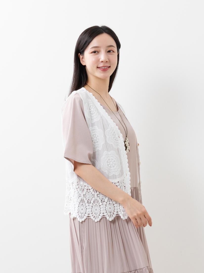 自然氣質圓領素色剪接壓褶短袖長洋裝