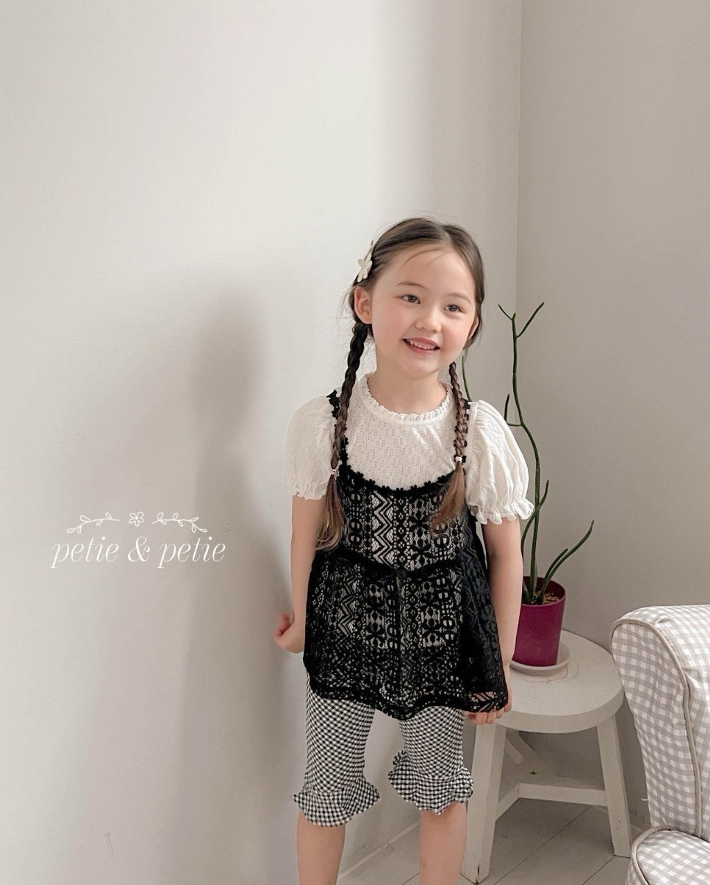 正韓夏Petitpetit 三色澎澎袖花邊上衣