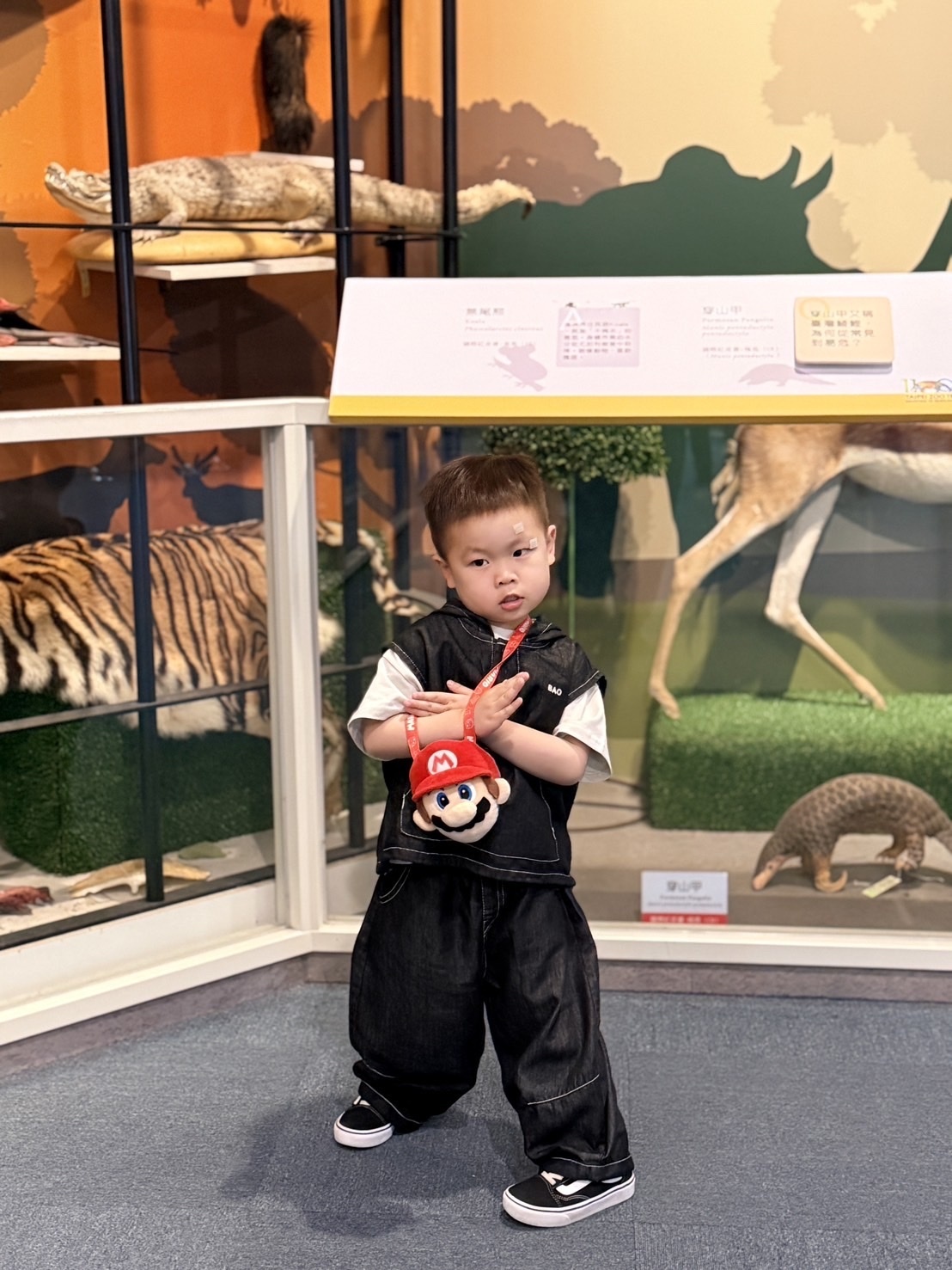 A04577自訂款連帽背心牛仔三件套