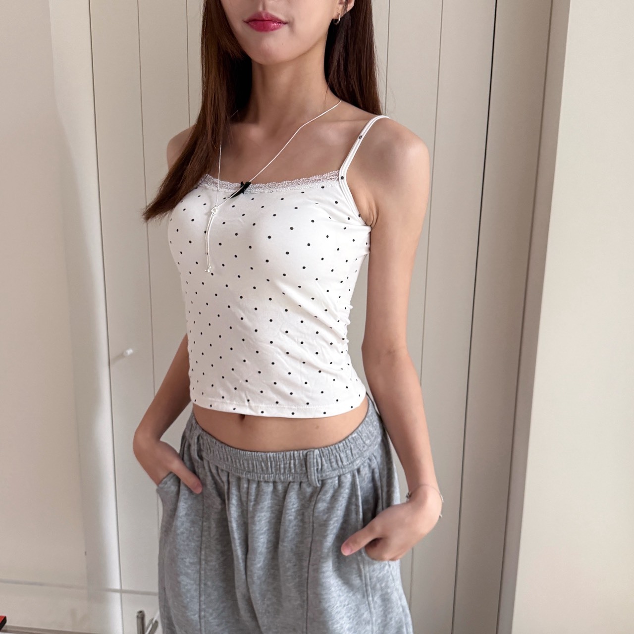 9097 蕾絲蝴蝶結點點背心 (R)