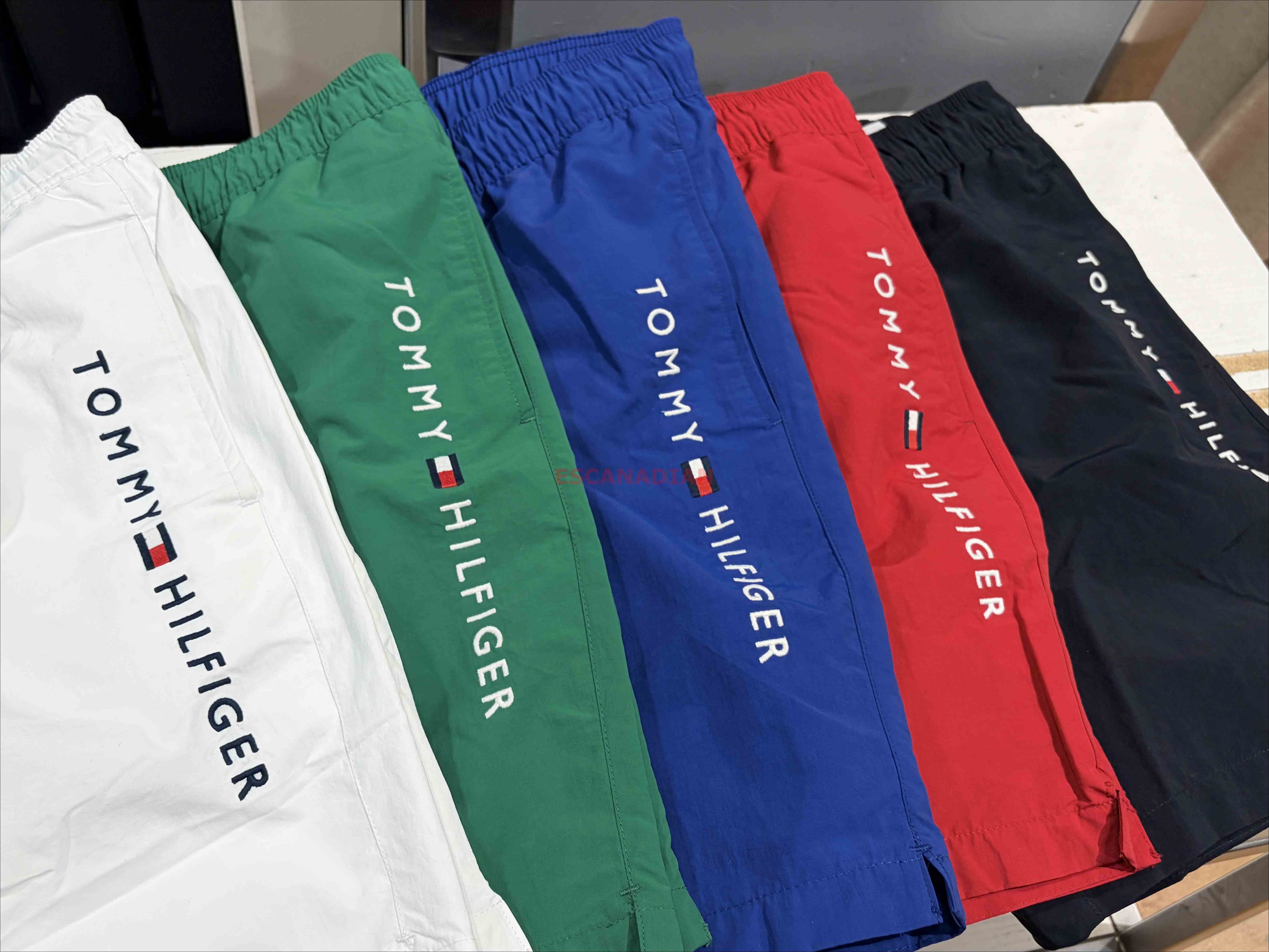 TOMMY 男大人 刺繡字樣 膝上 海灘褲 (長度7) (5色)