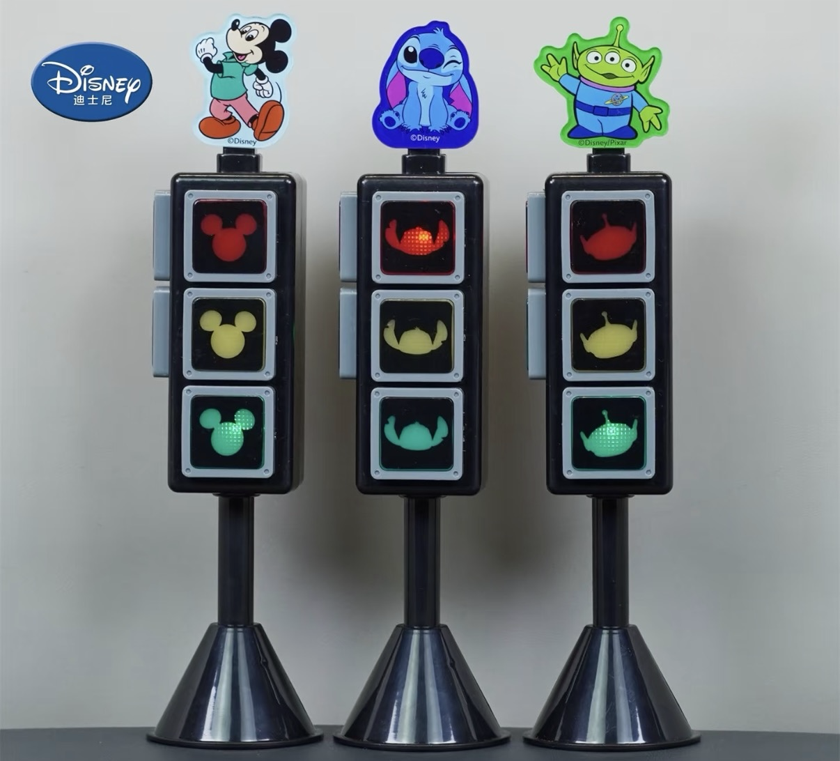 香港紅綠燈交通燈 - 米奇/史迪仔/三眼仔
