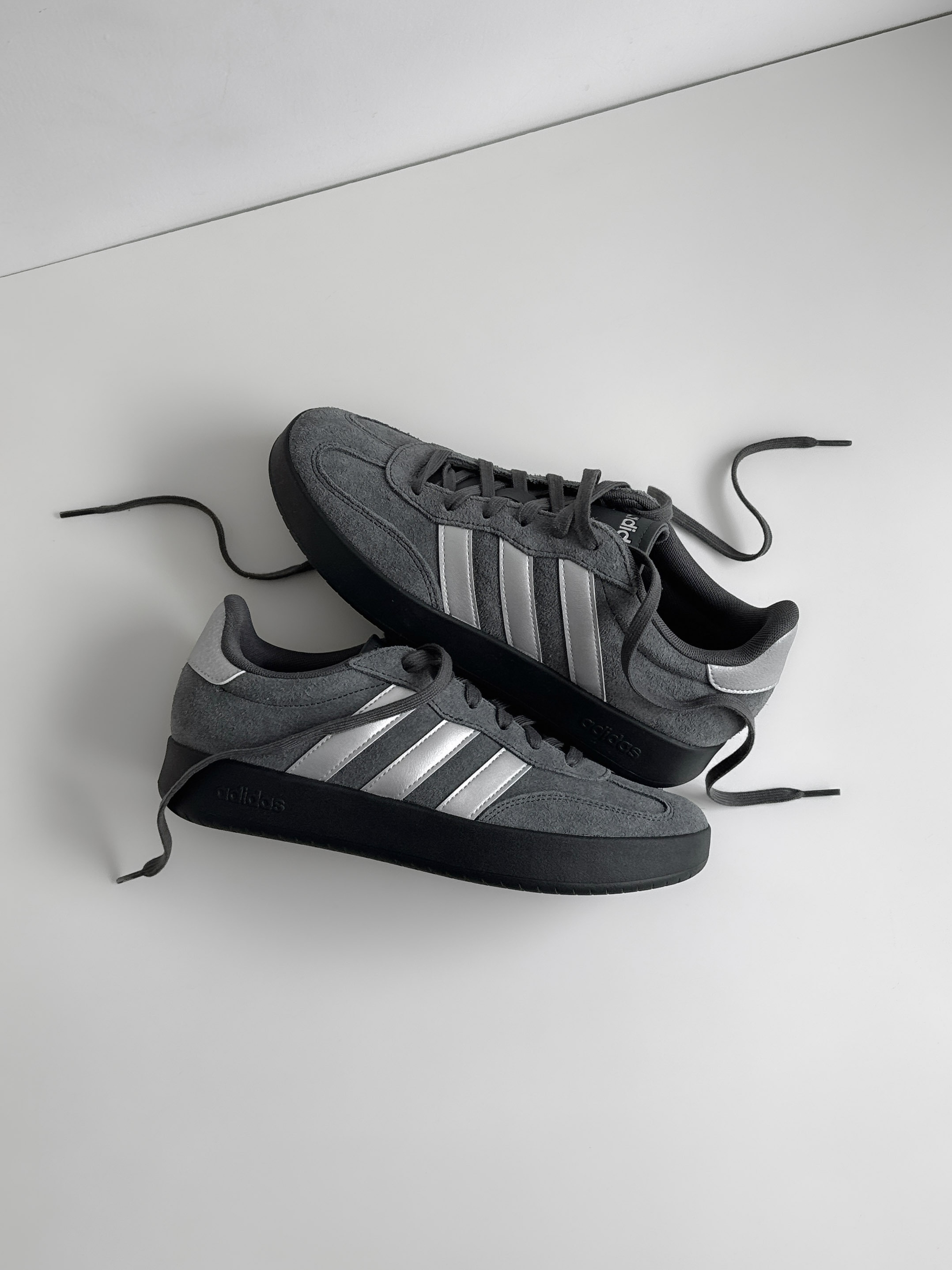 ADIDAS BARREDA 煙灰 黑灰 炭灰 銀色 銀灰 德訓鞋 男女鞋 KH6999 / 預購