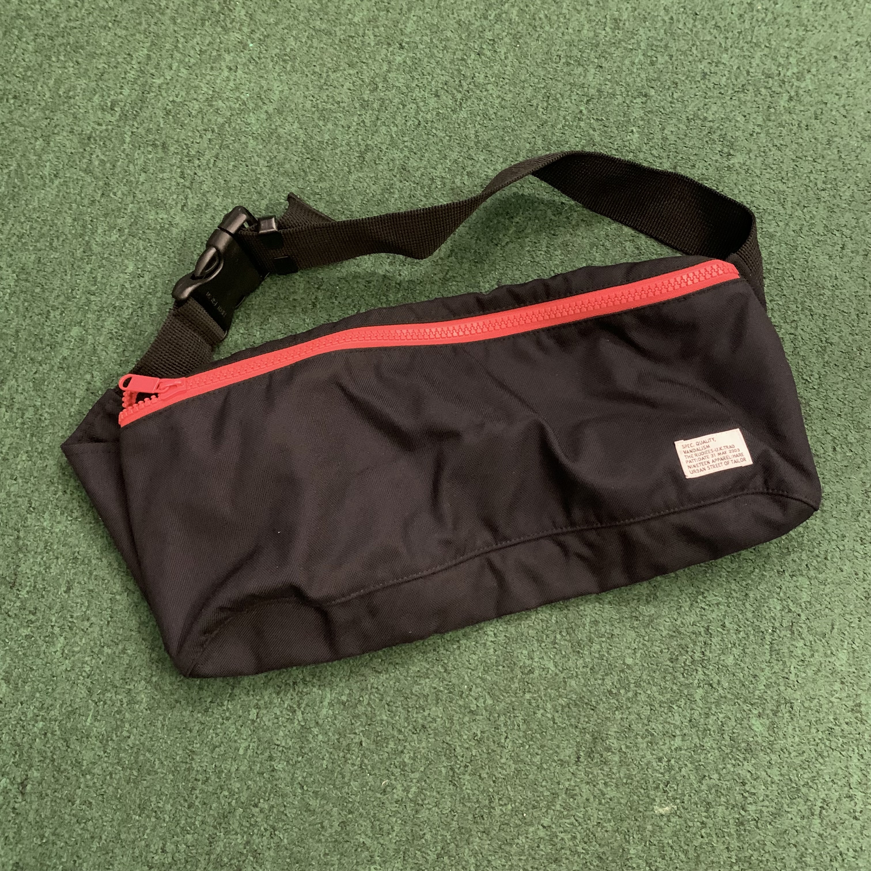 HARE JAPAN MIL SHOULDER BAG ((S+)) *新品 (未使用) - BLACK IN STOCK NOW (現貨發售中)