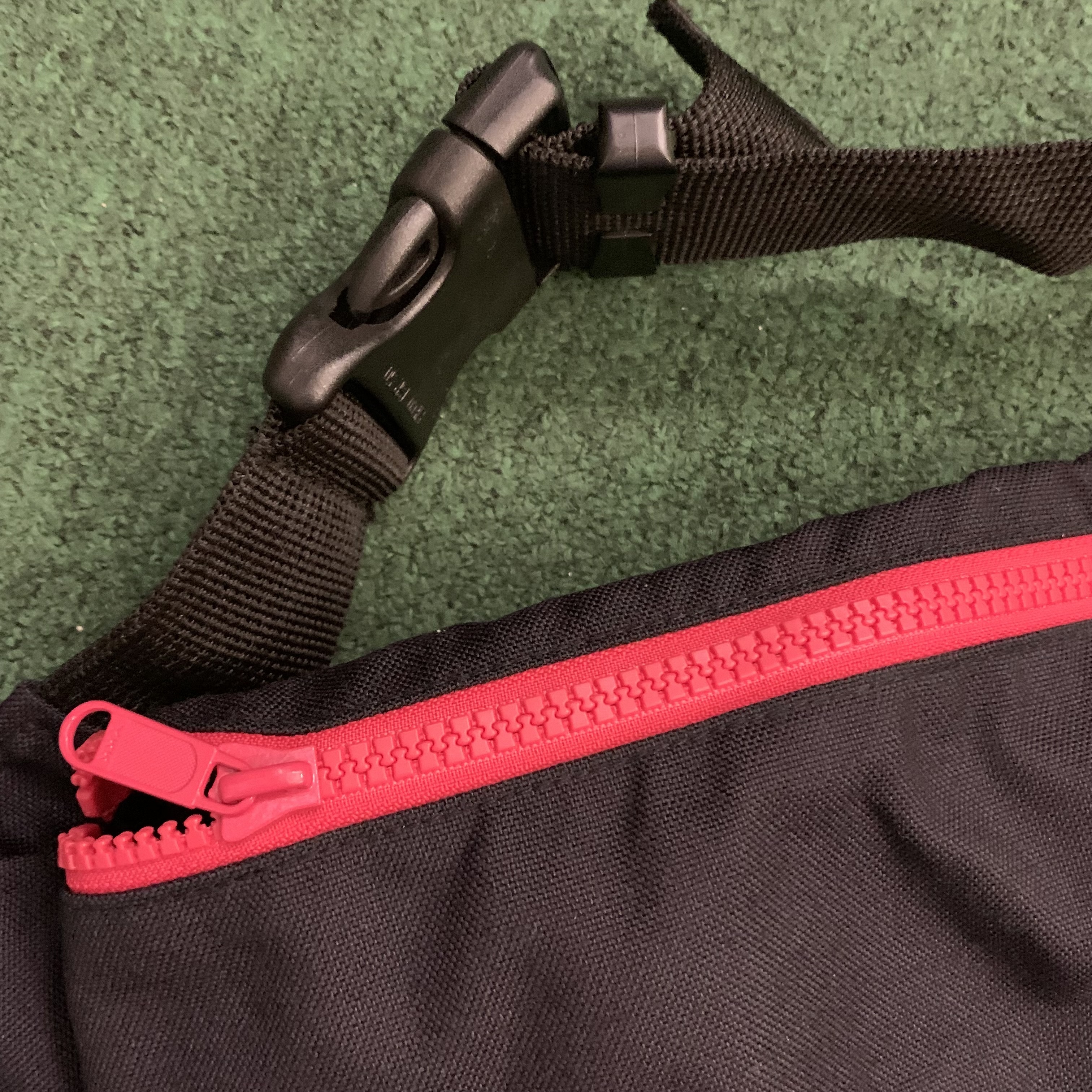 HARE JAPAN MIL SHOULDER BAG ((S+)) *新品 (未使用) - BLACK IN STOCK NOW (現貨發售中)