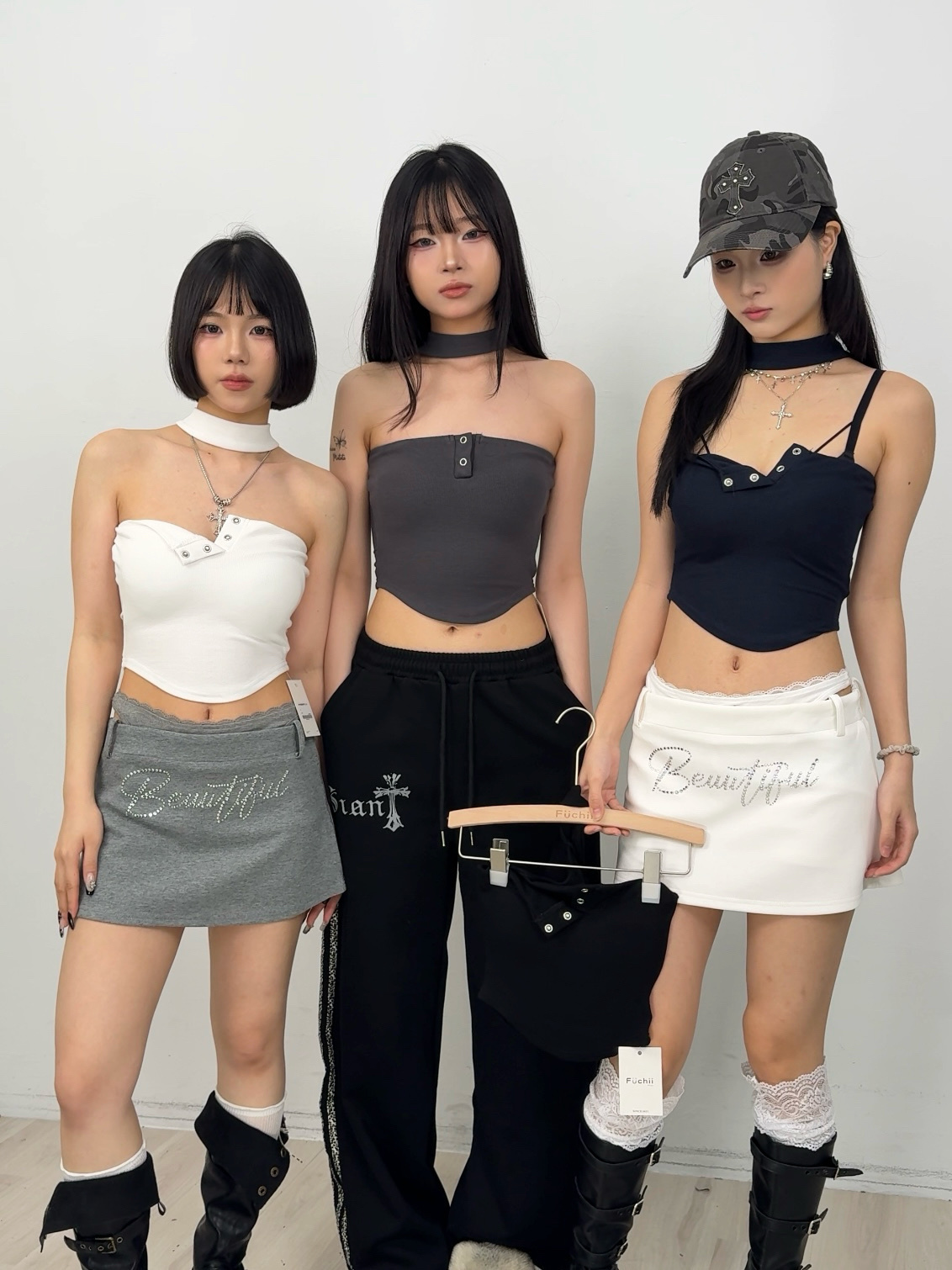 B10姐姐感掛脖平口上衣