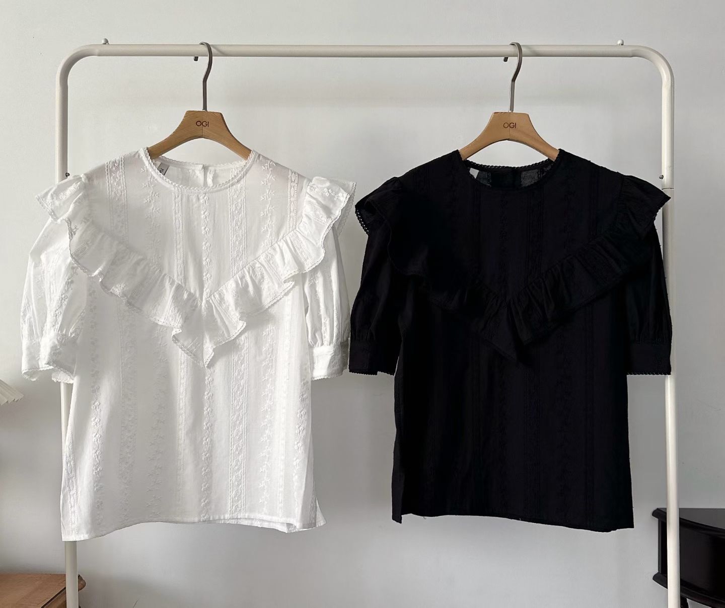 OG6021 荷葉刺綉花花蕾絲上衣