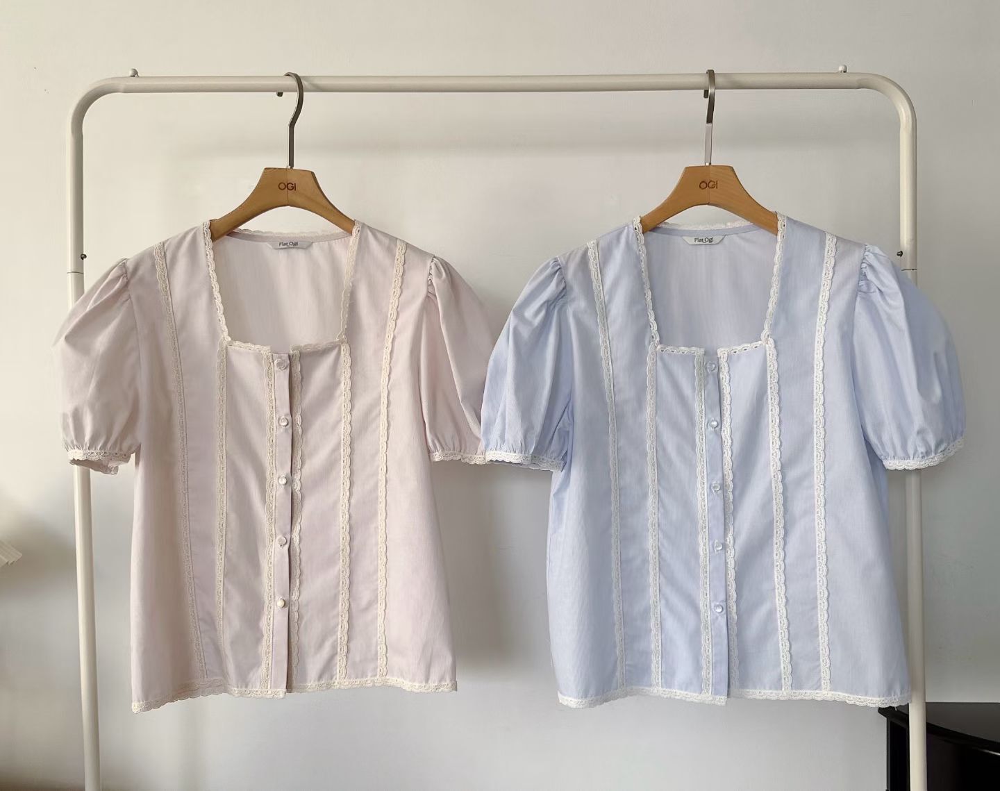 OG6022 法式方領花邊直紋排扣上衣