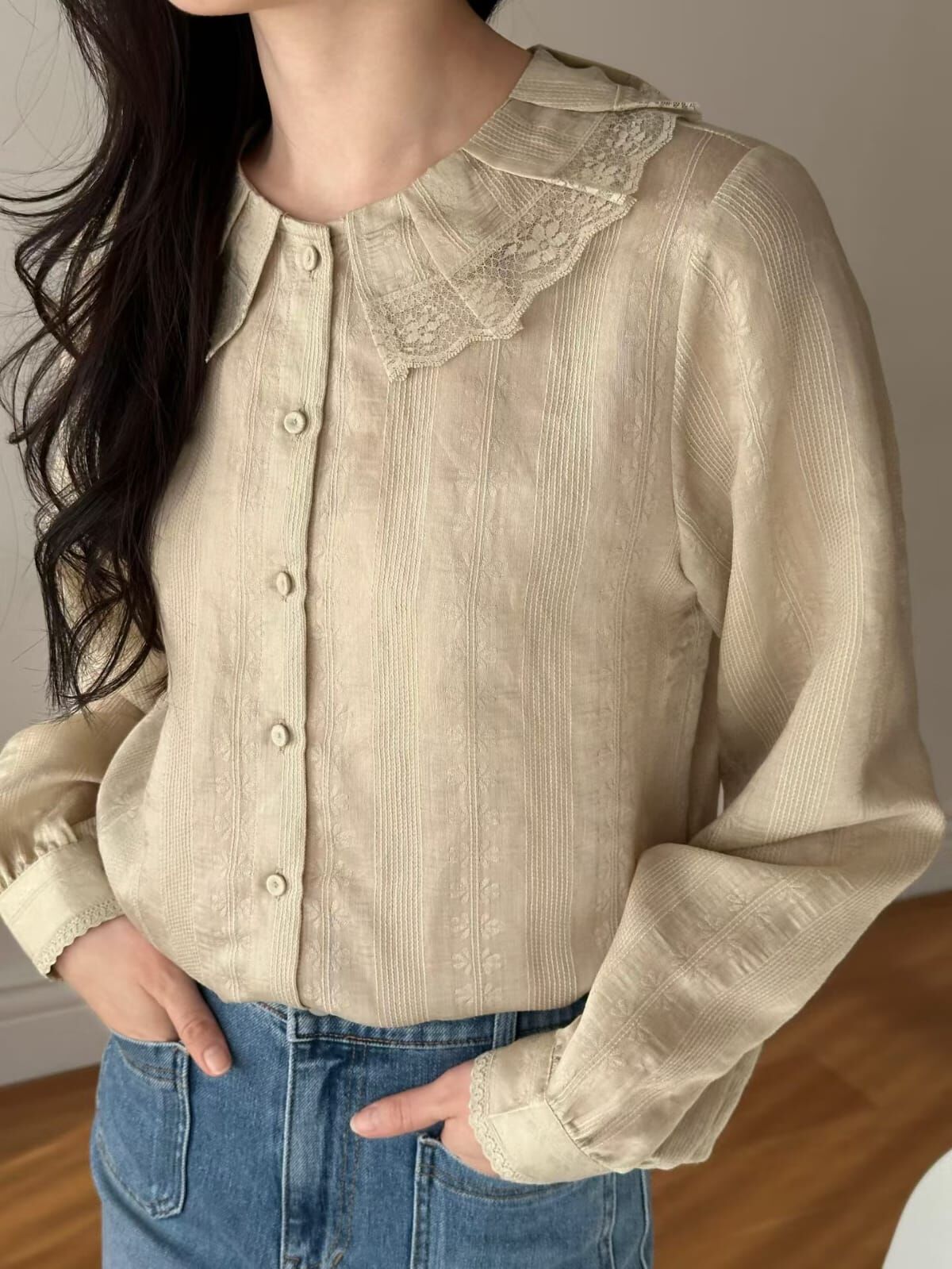 OG6027 壓褶娃娃領皺皺襯衫