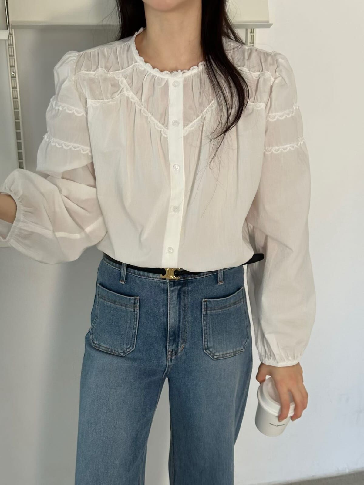 OG6031 宮廷花邊皺皺排扣上衣