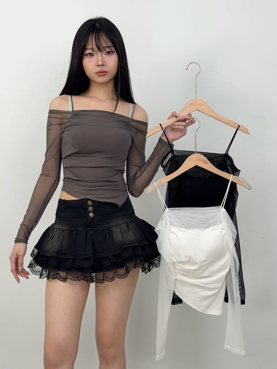 B28細肩長紗網胸墊上衣