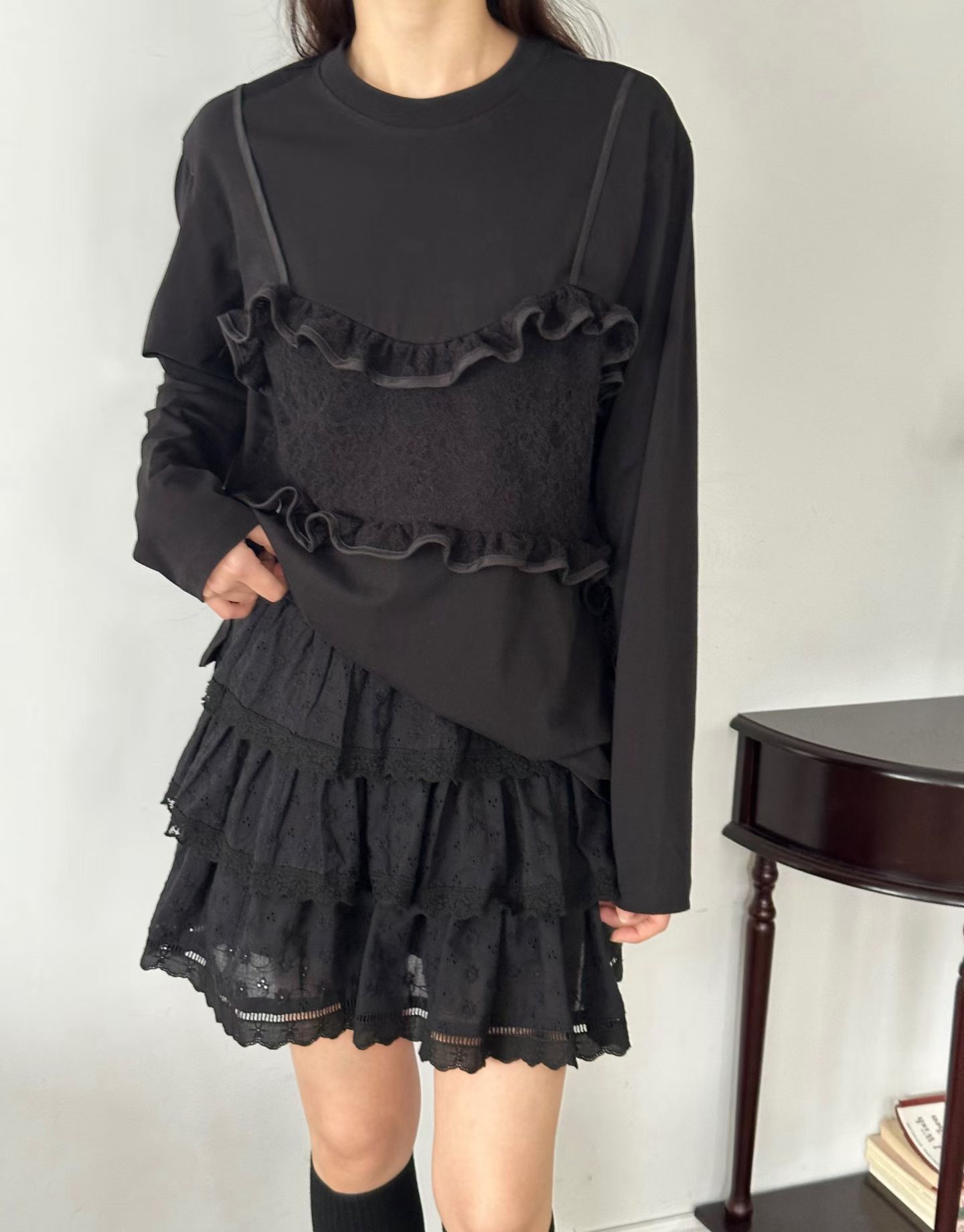 OG6048 假兩件吊帶蕾絲軟綿上衣