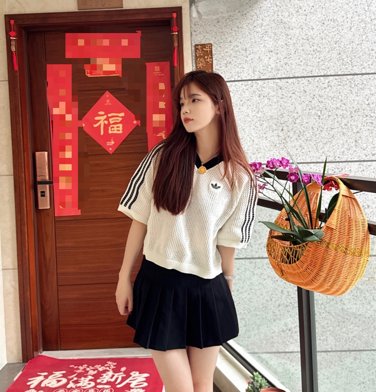 【OWN】Adidas 短袖 POLO 上衣 女版 短版 寬鬆 針織 三葉草 限定 短TEE 米白色