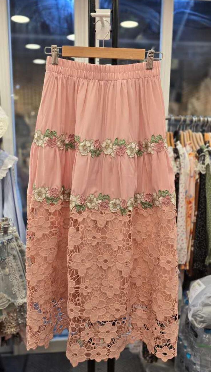 D12  腰26-44HIP 56長34 $429(一口價)