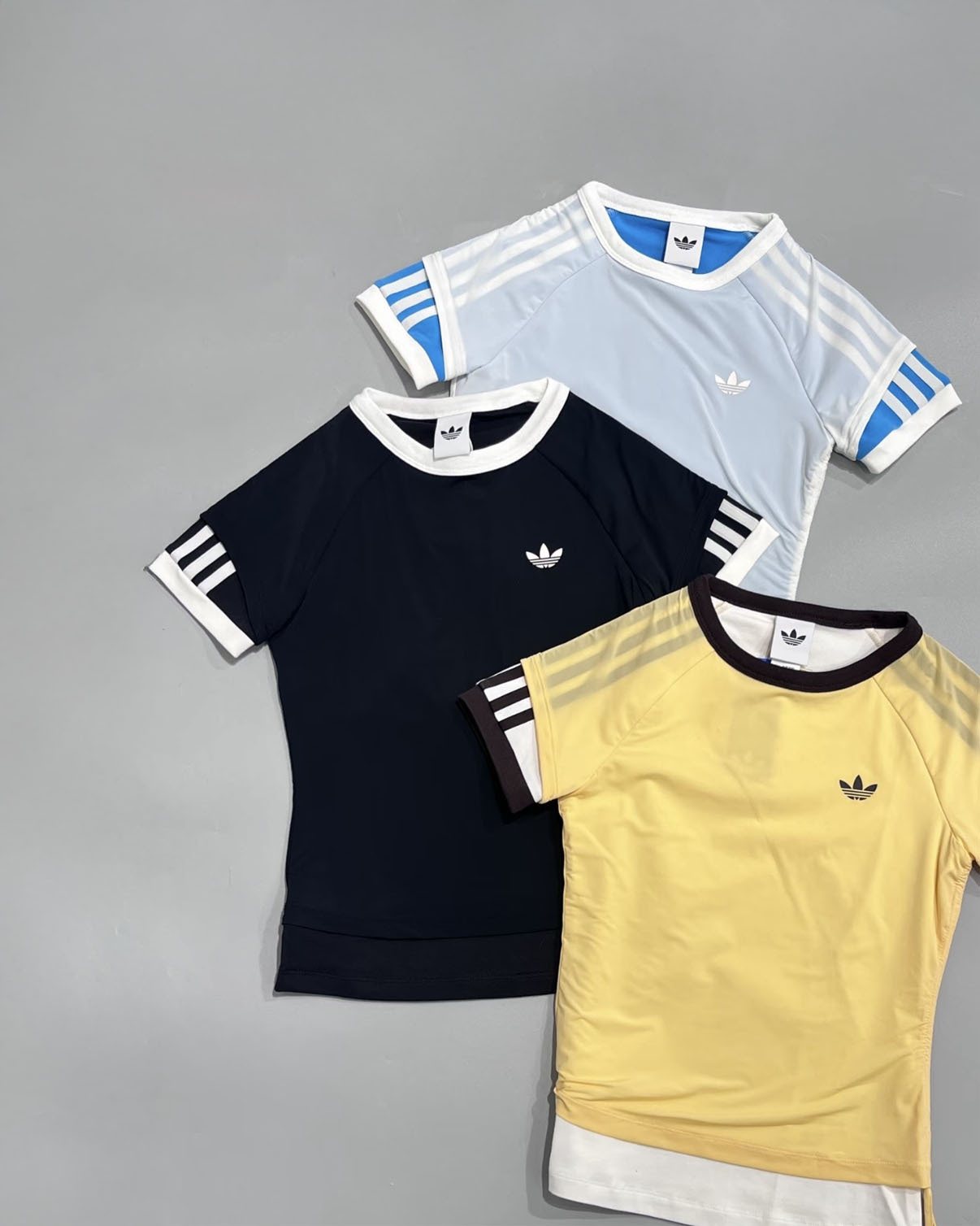 ADIDAS LAYERED CALITEE 疉穿設計 假兩件 抽繩 短T 短袖 撞色 宋雨琦代言同款 黃色 KW4526 白藍 KW4527 黑色 KW4528 / 調貨