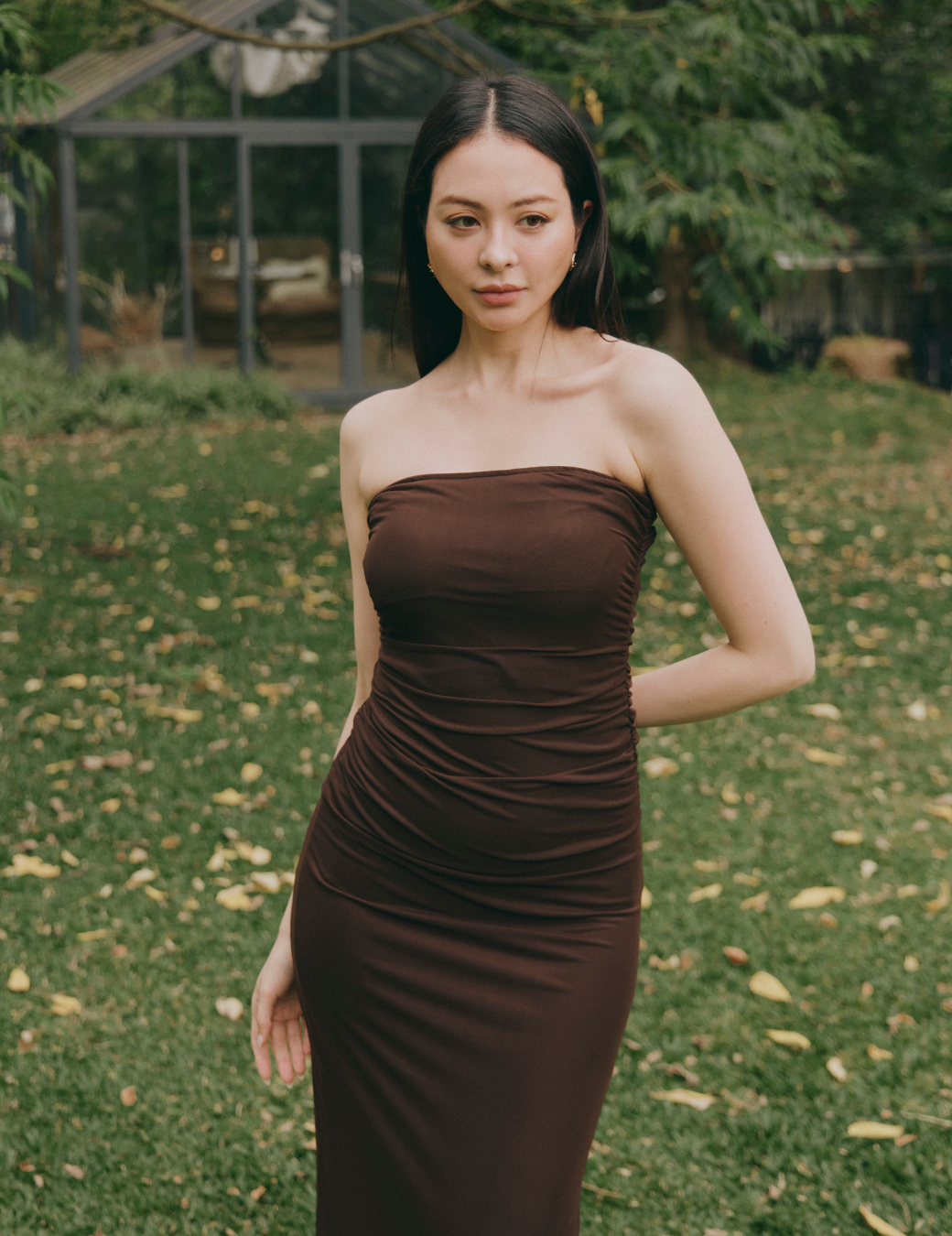 抓皺紗質平口洋裝（深咖色／3尺寸）