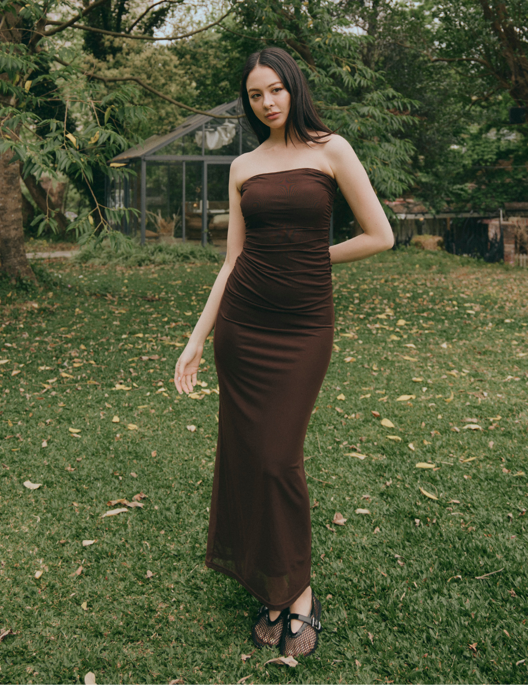 抓皺紗質平口洋裝（深咖色／3尺寸）